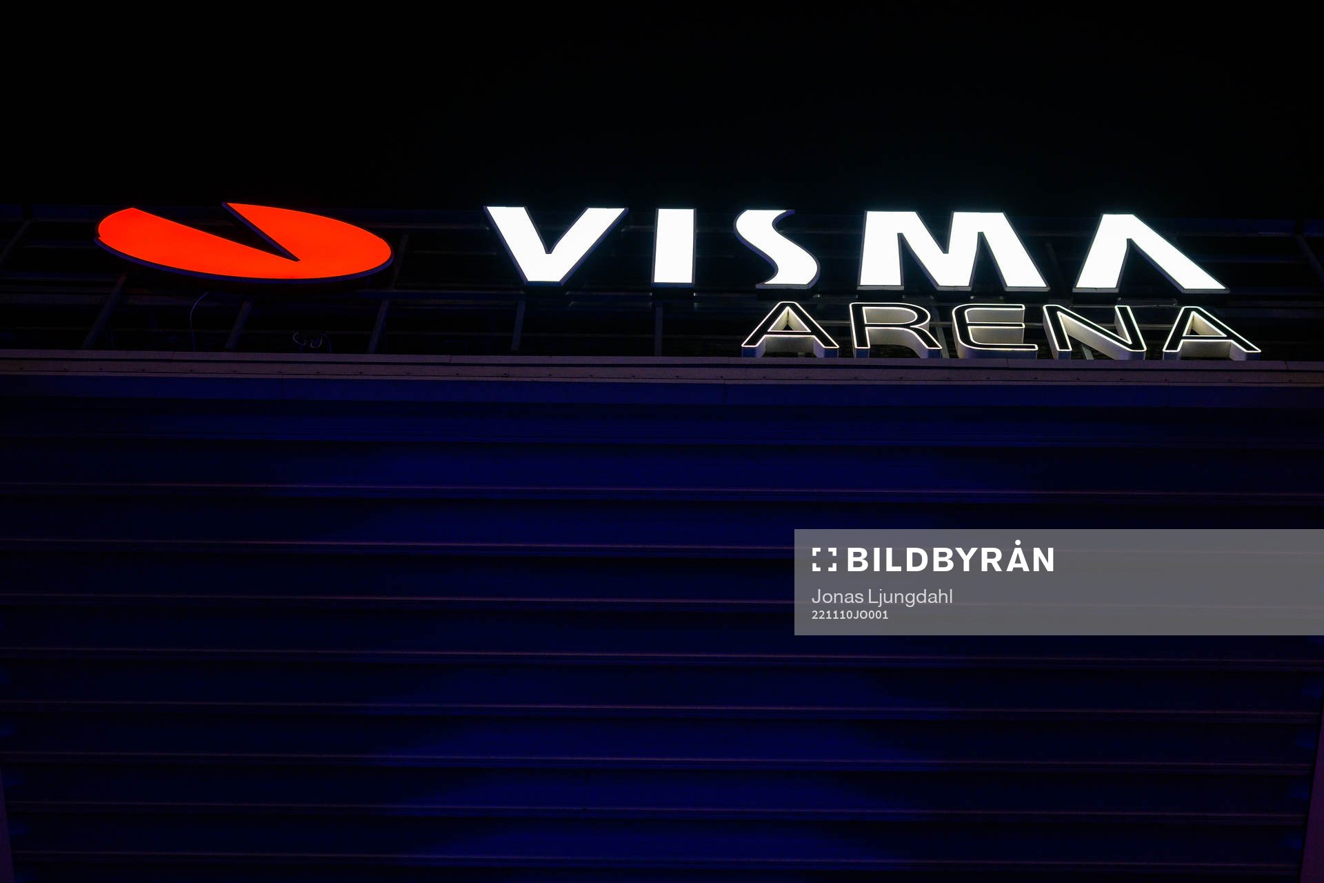 Skylt med Visma arena före fotbollsmatchen i kvalet till Allsvenskan mellan Öster och Varberg den 10 november 2022 i Växjö. 