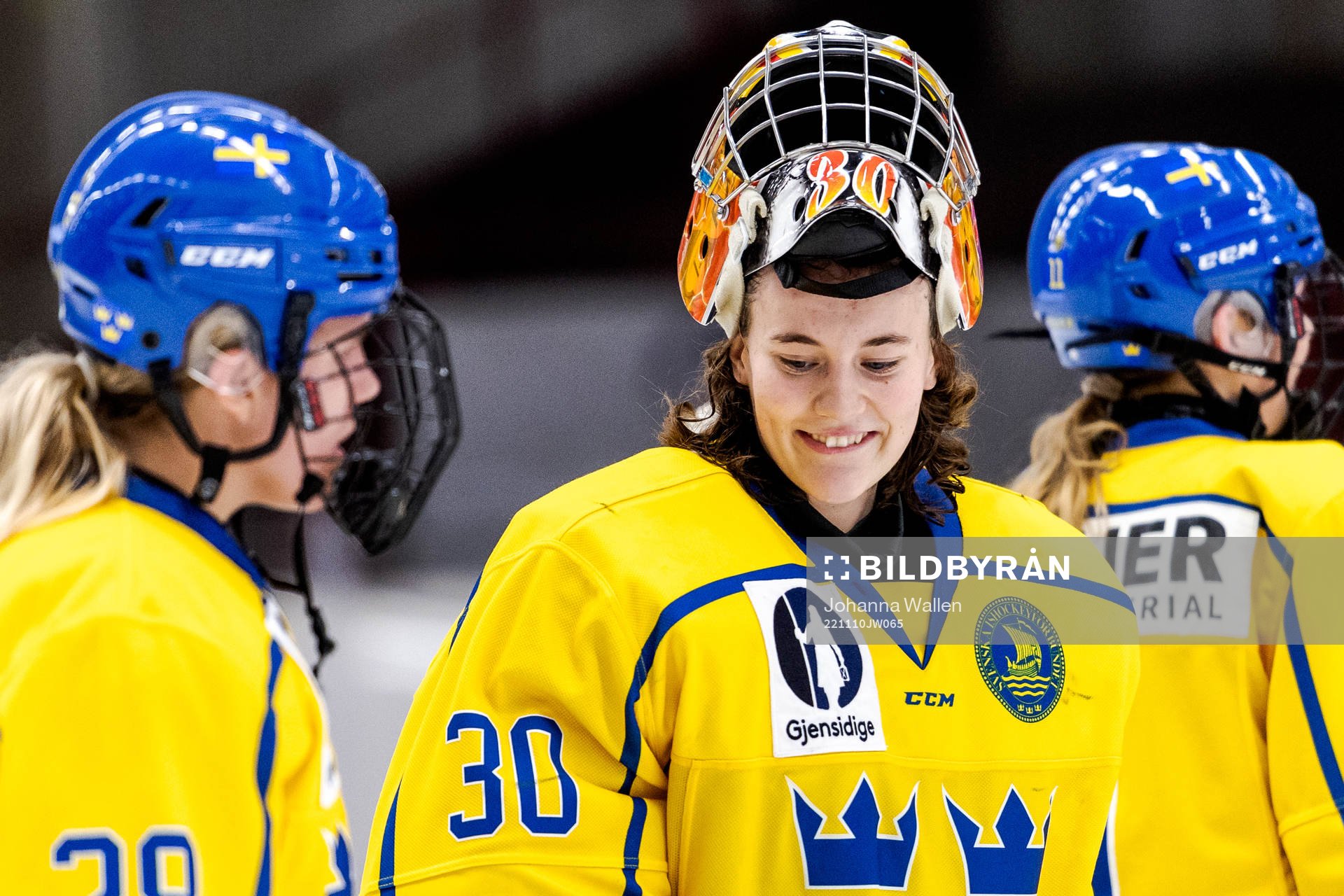 Sveriges målvakt Felicia Frank jublar