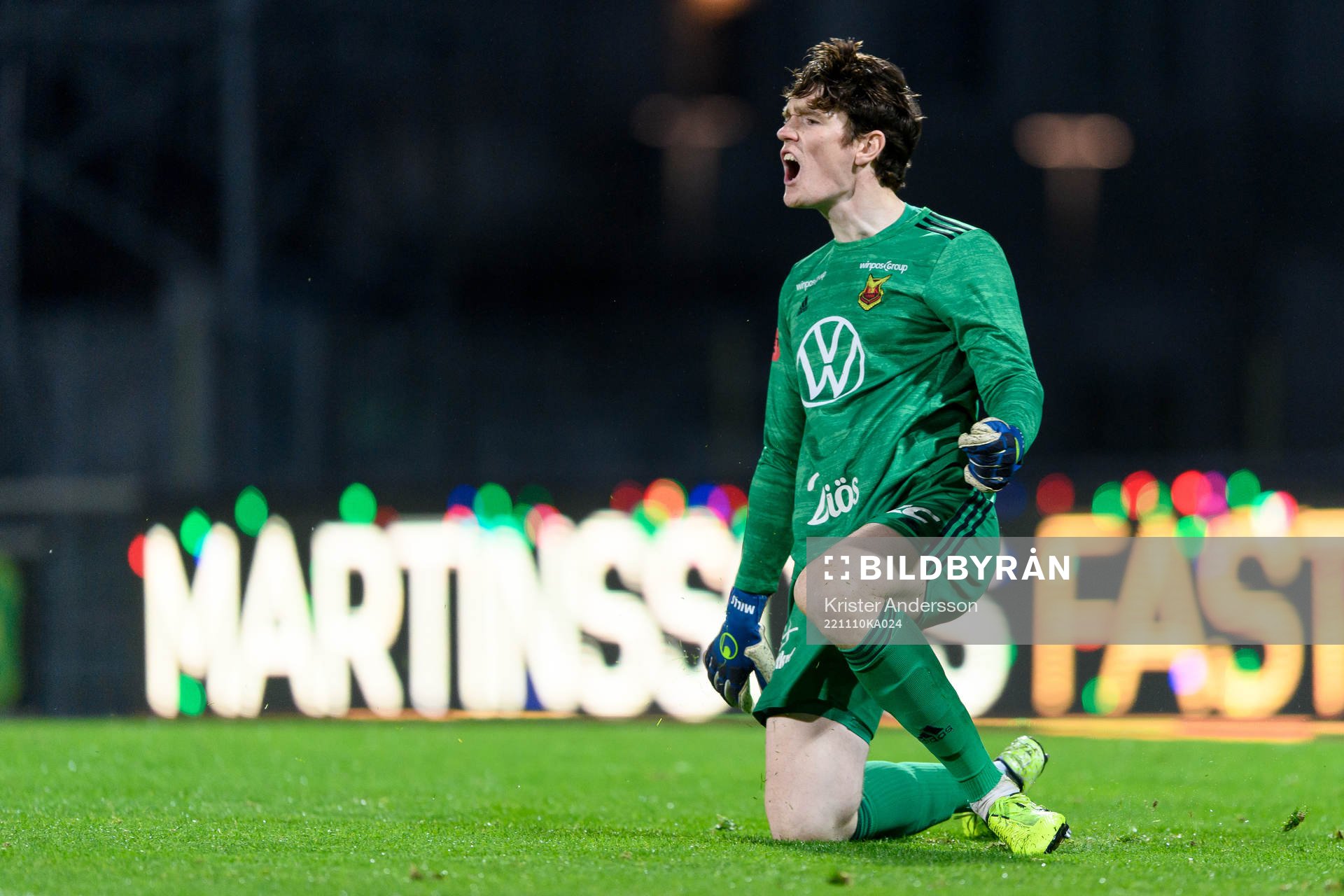 Östersunds målvakt Andrew Robert Mills deppar