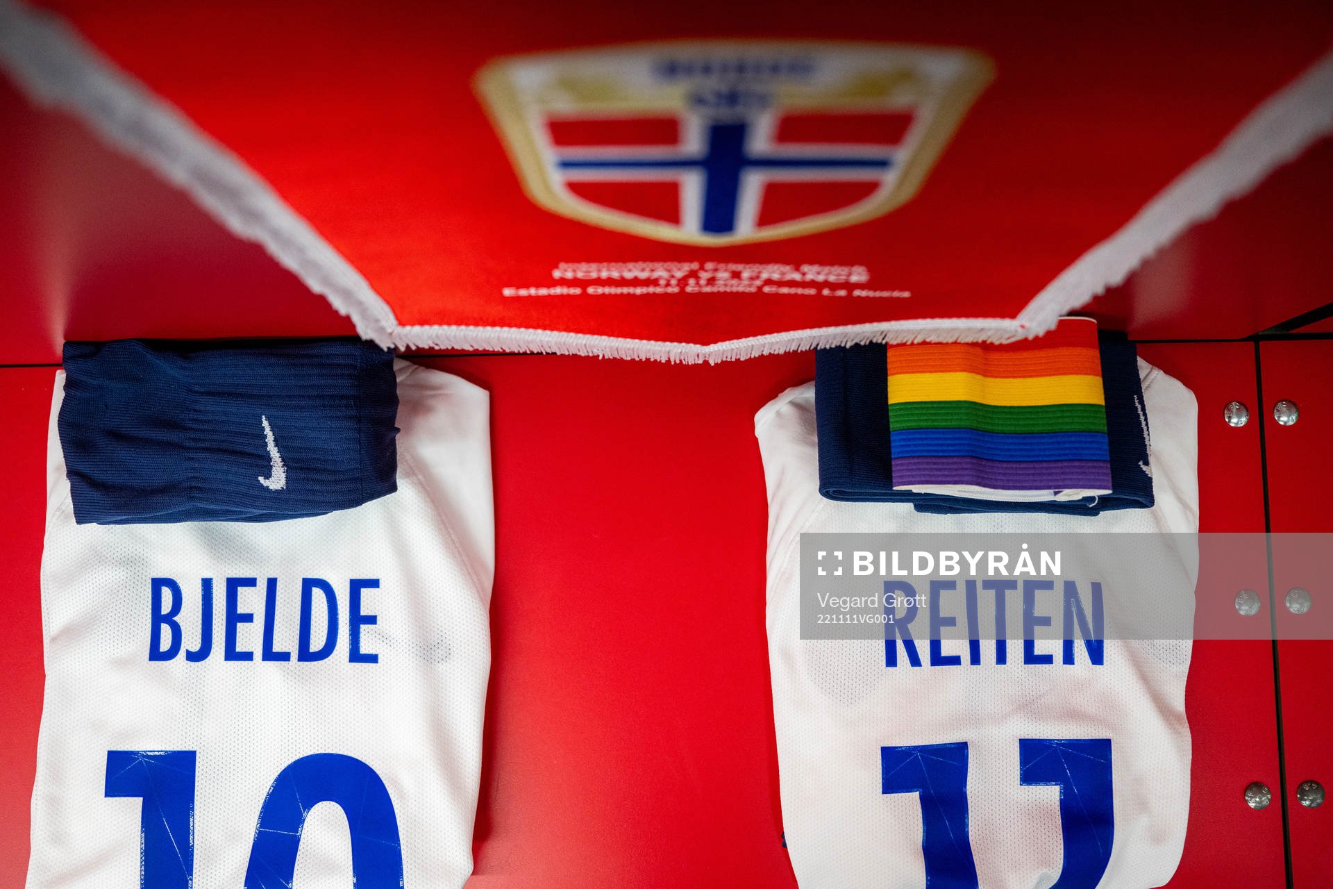 The kits of Thea Bjelde and Guro Reiten of Norway in the