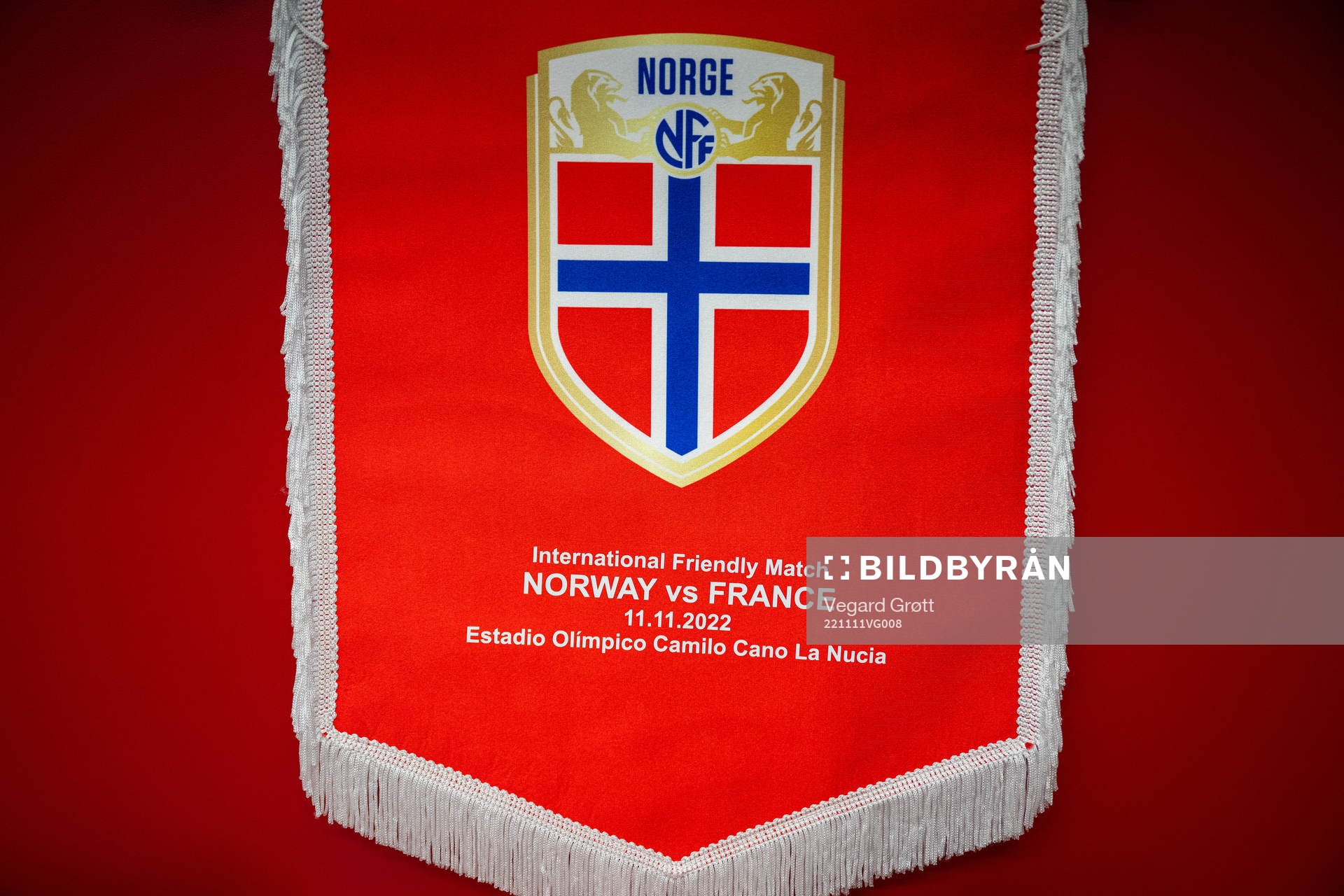 The pennant in the dressing room of Norway