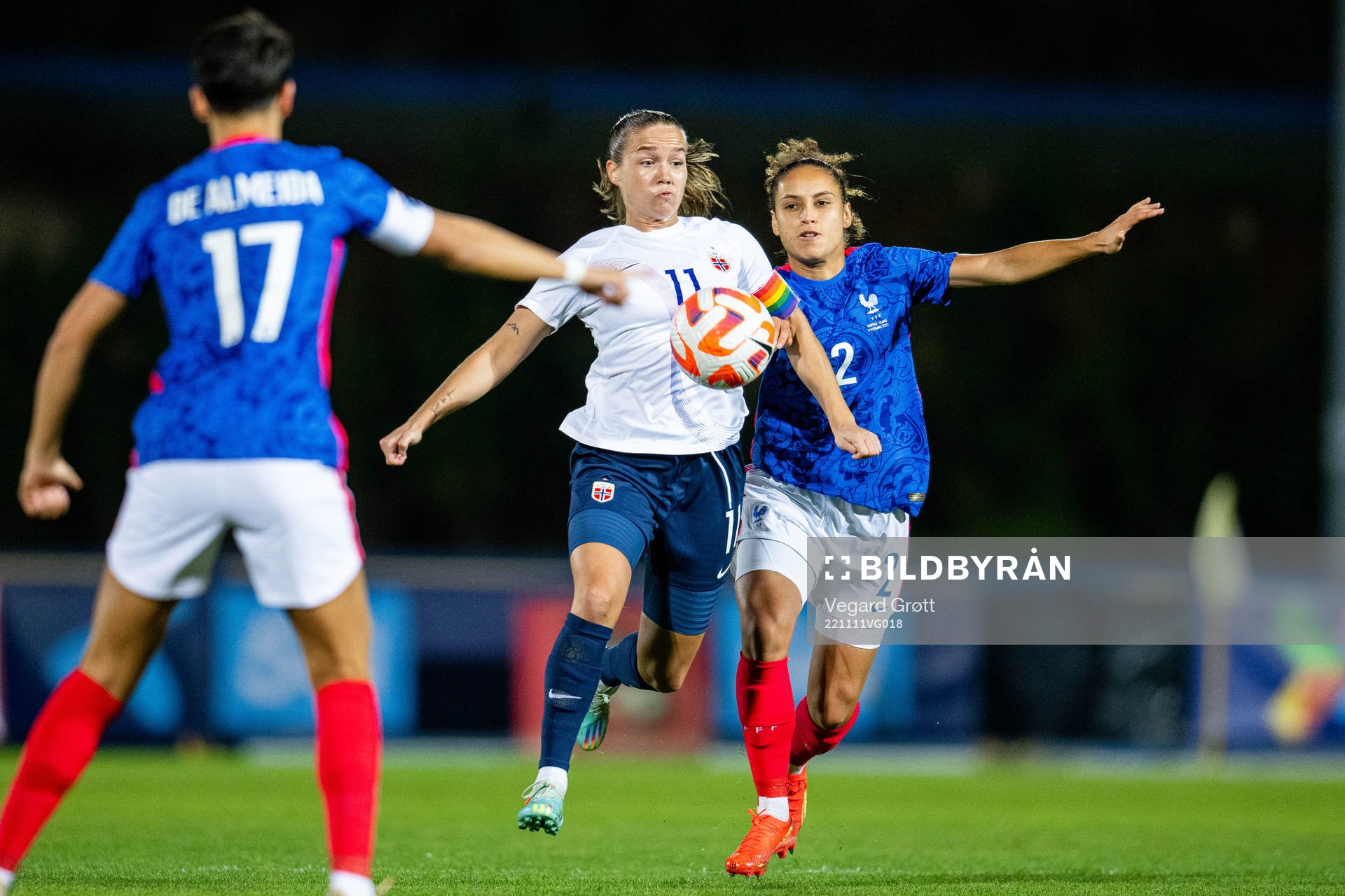 Guro Reiten of Norway and Ella Palis of France