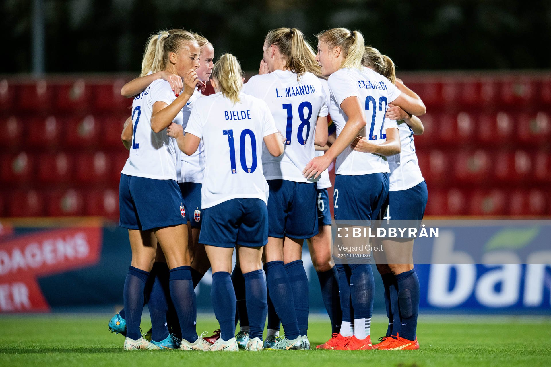 Sophie Roman Haug of Norway celebrates with teammates