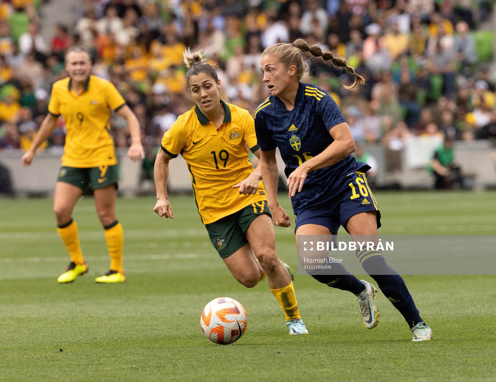 Filippa Angeldahl of Sweden and Katrina Gorry of Australia