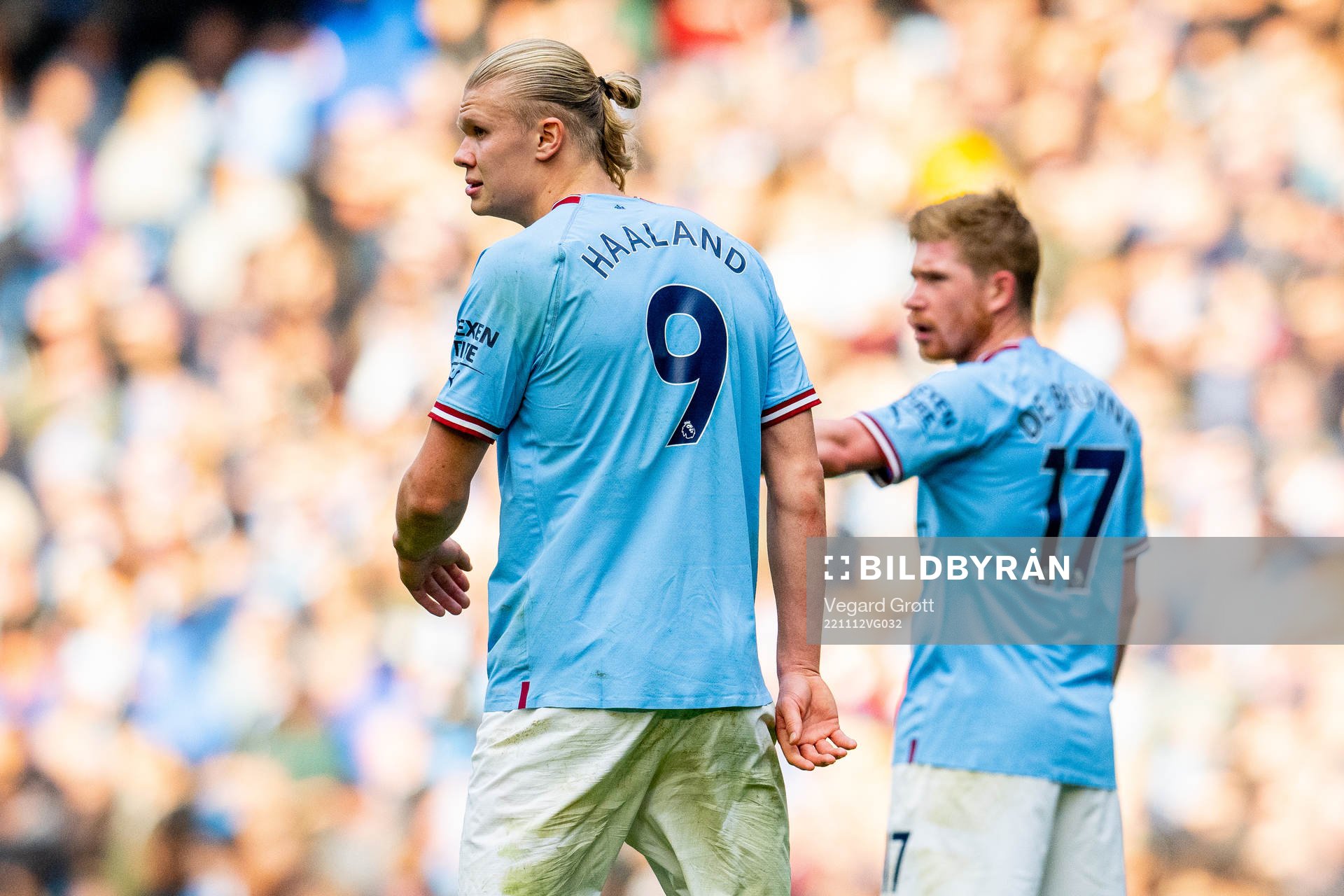 Erling Braut Haaland and Kevin De Bruyne of Manchester City
