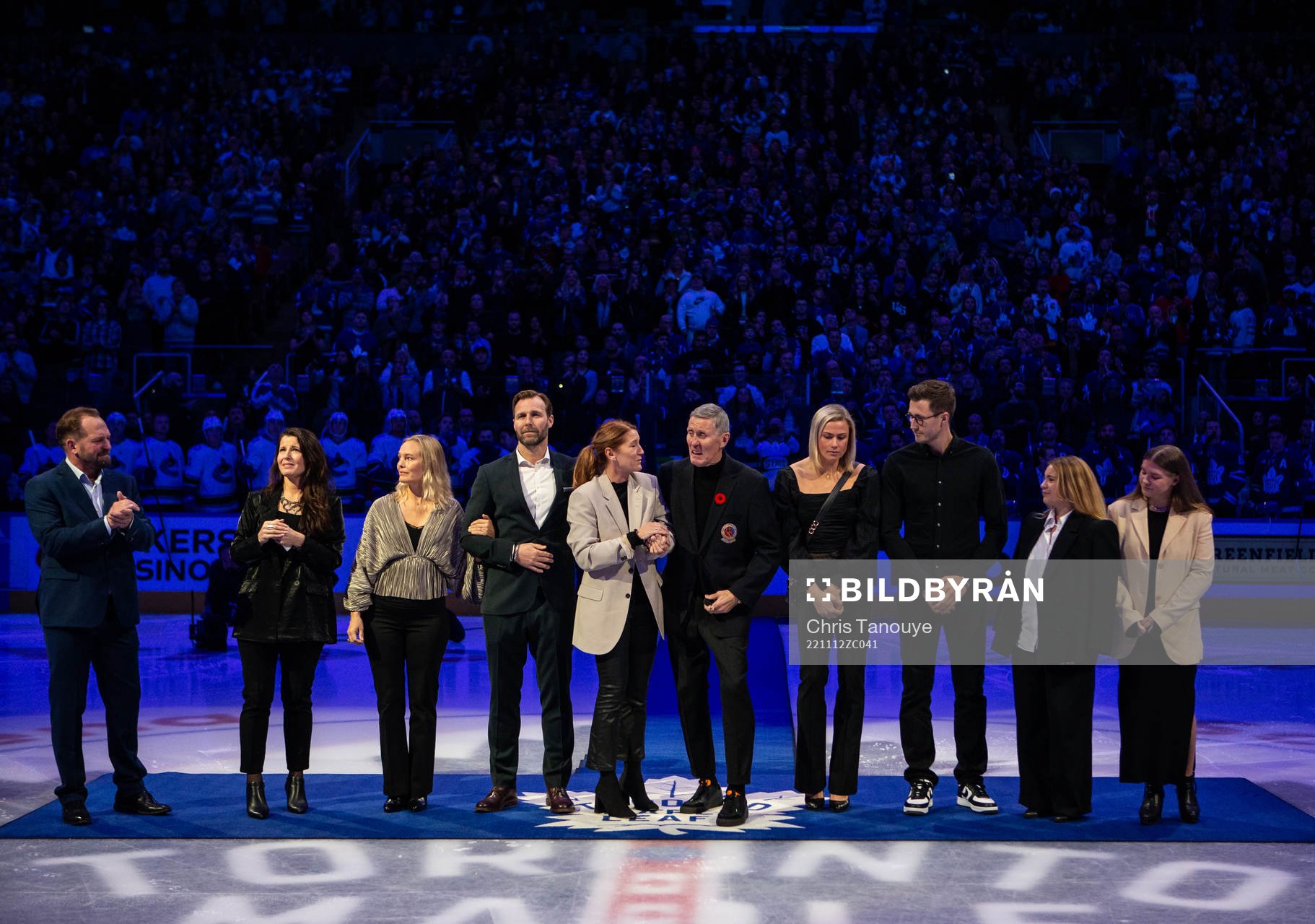 Börje Salming and his family are shown