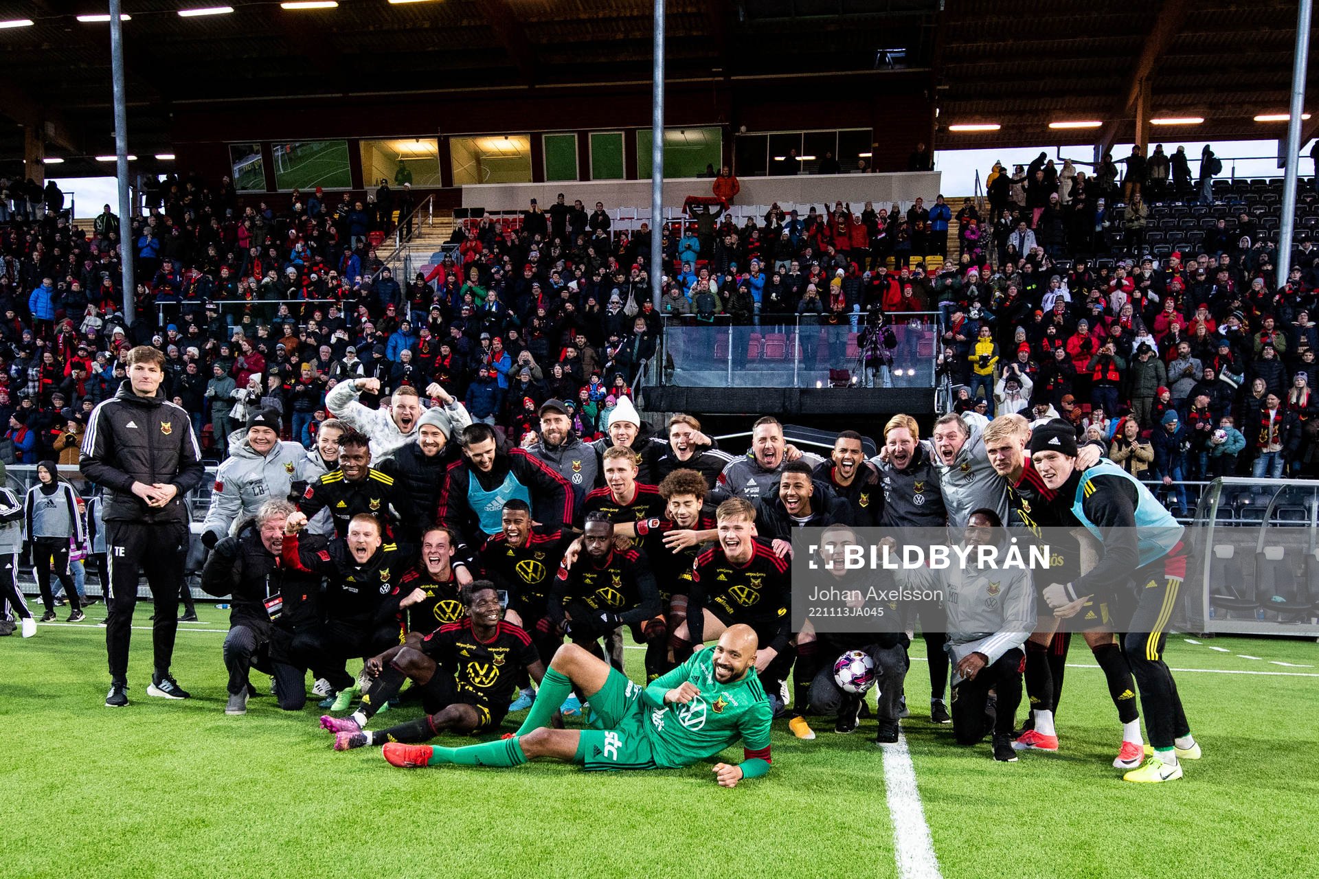 Östersunds spelare jublar