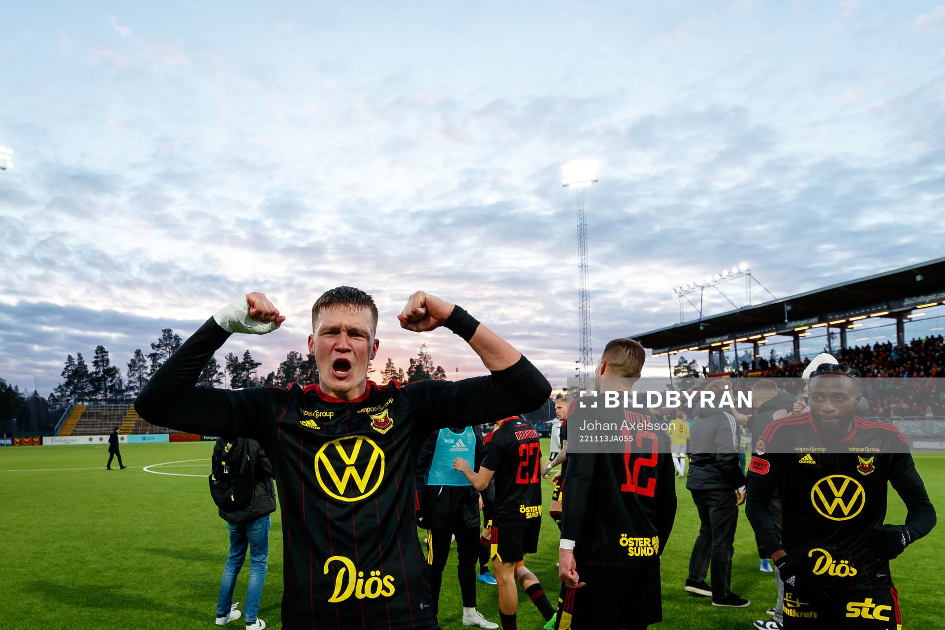 Östersunds Myroslav Mazur jublar