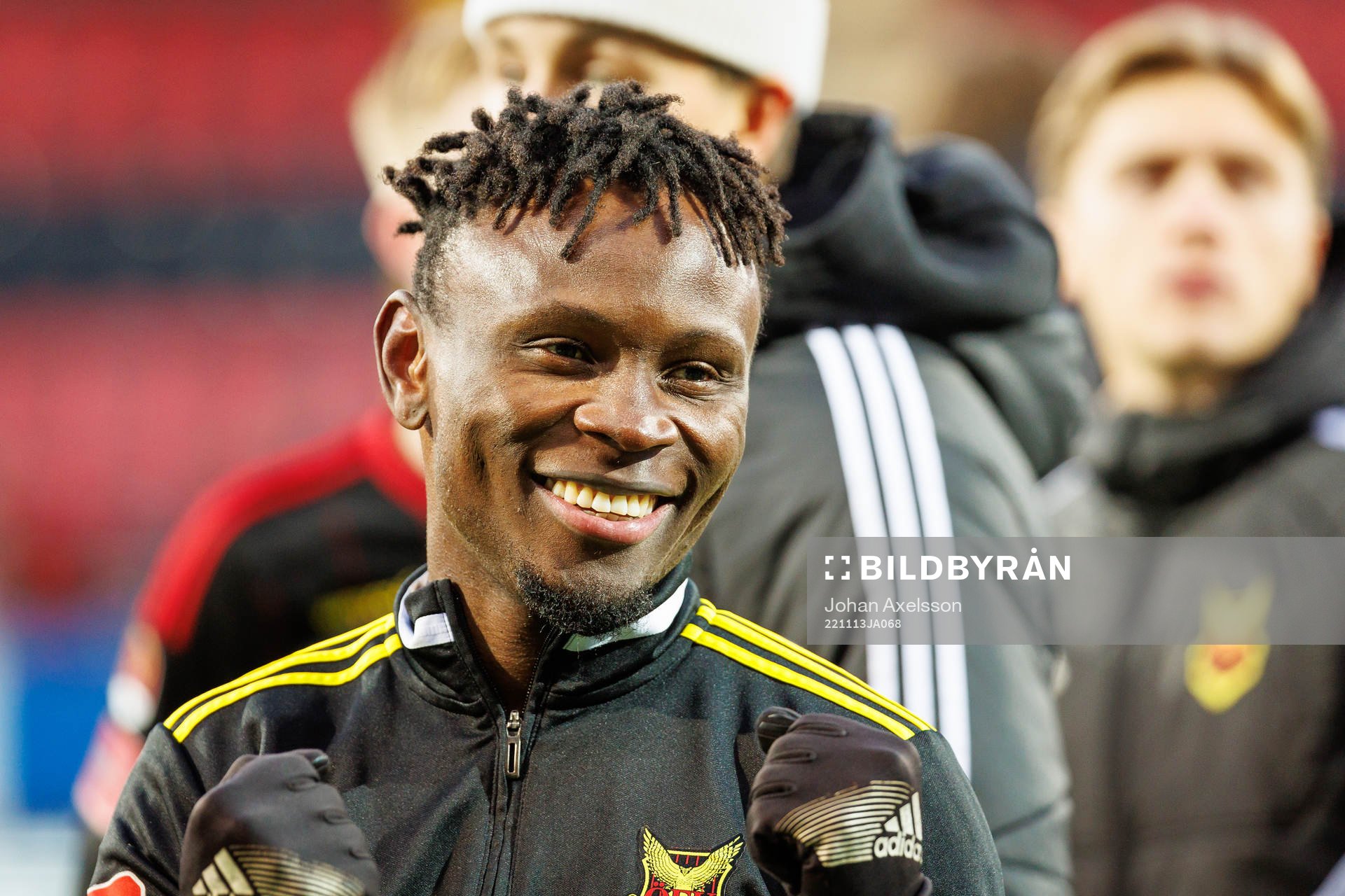 Östersunds Samuel Mensiro jublar