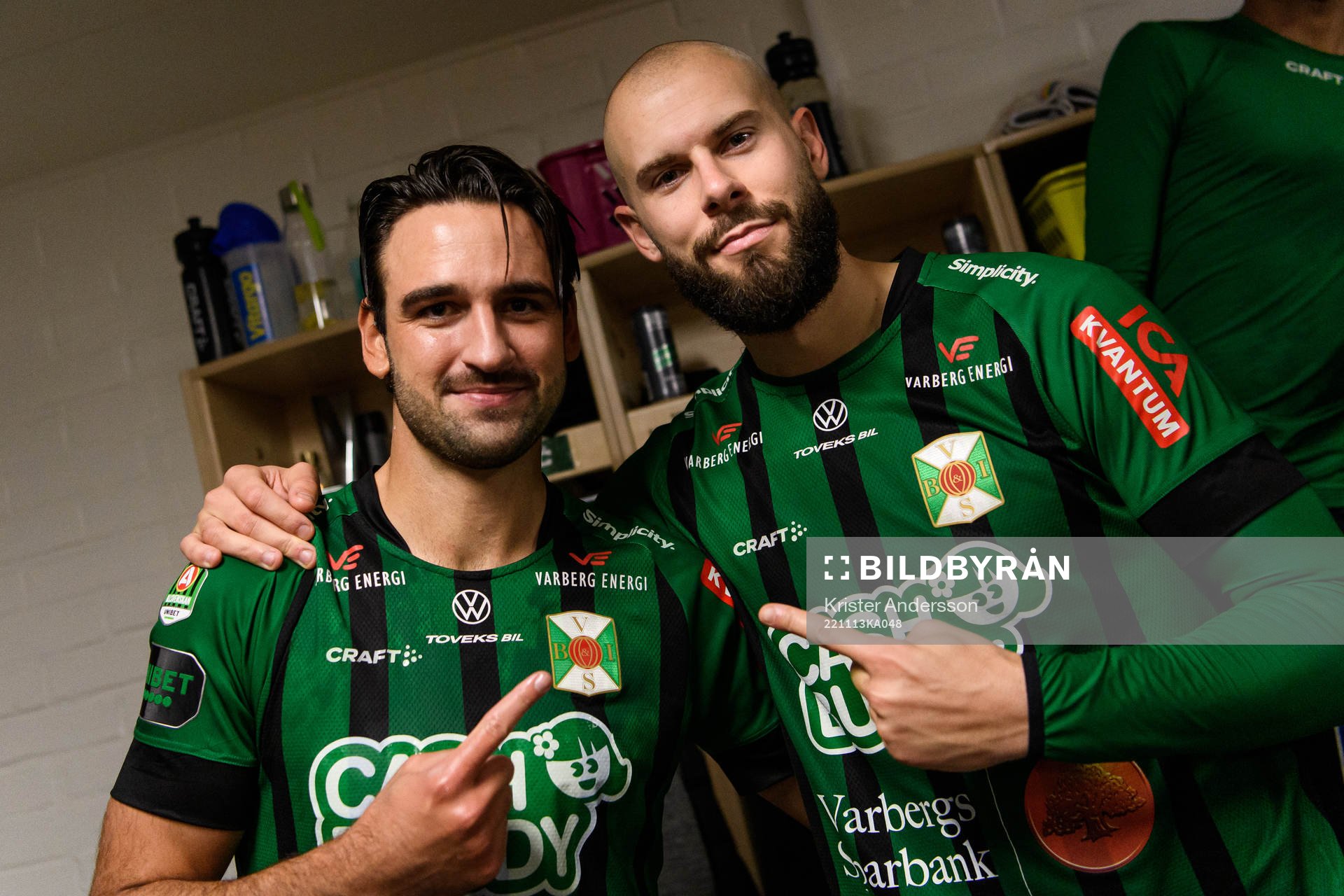 Varbergs Oliver Stanisic och Robin Simovic jublar