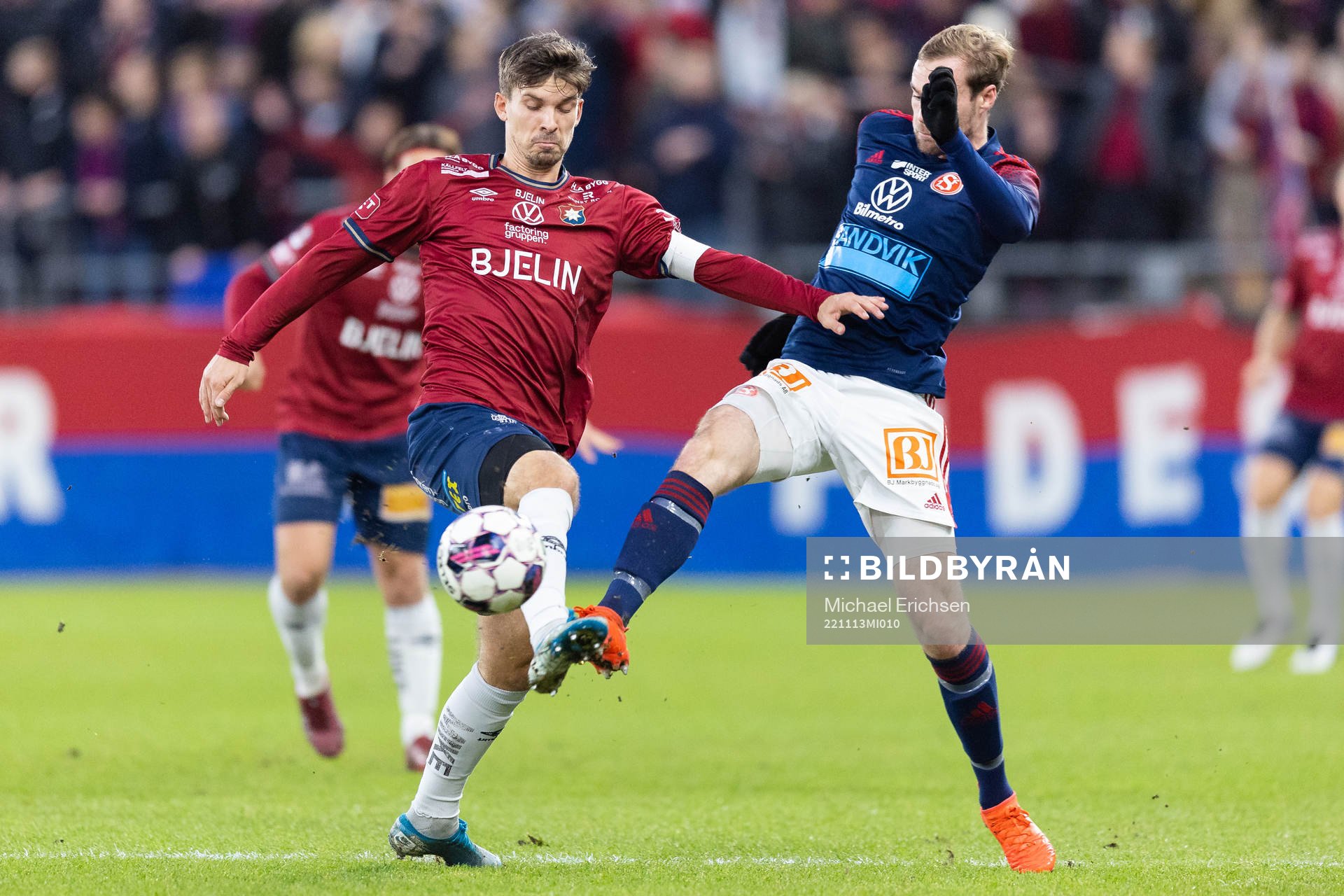Örgrytes Daniel Paulson och Sandvikens IFs Martin
