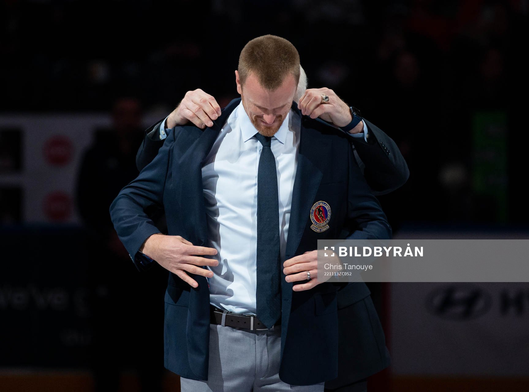 Hockey Hall of Fame Member Daniel Sedin receives his