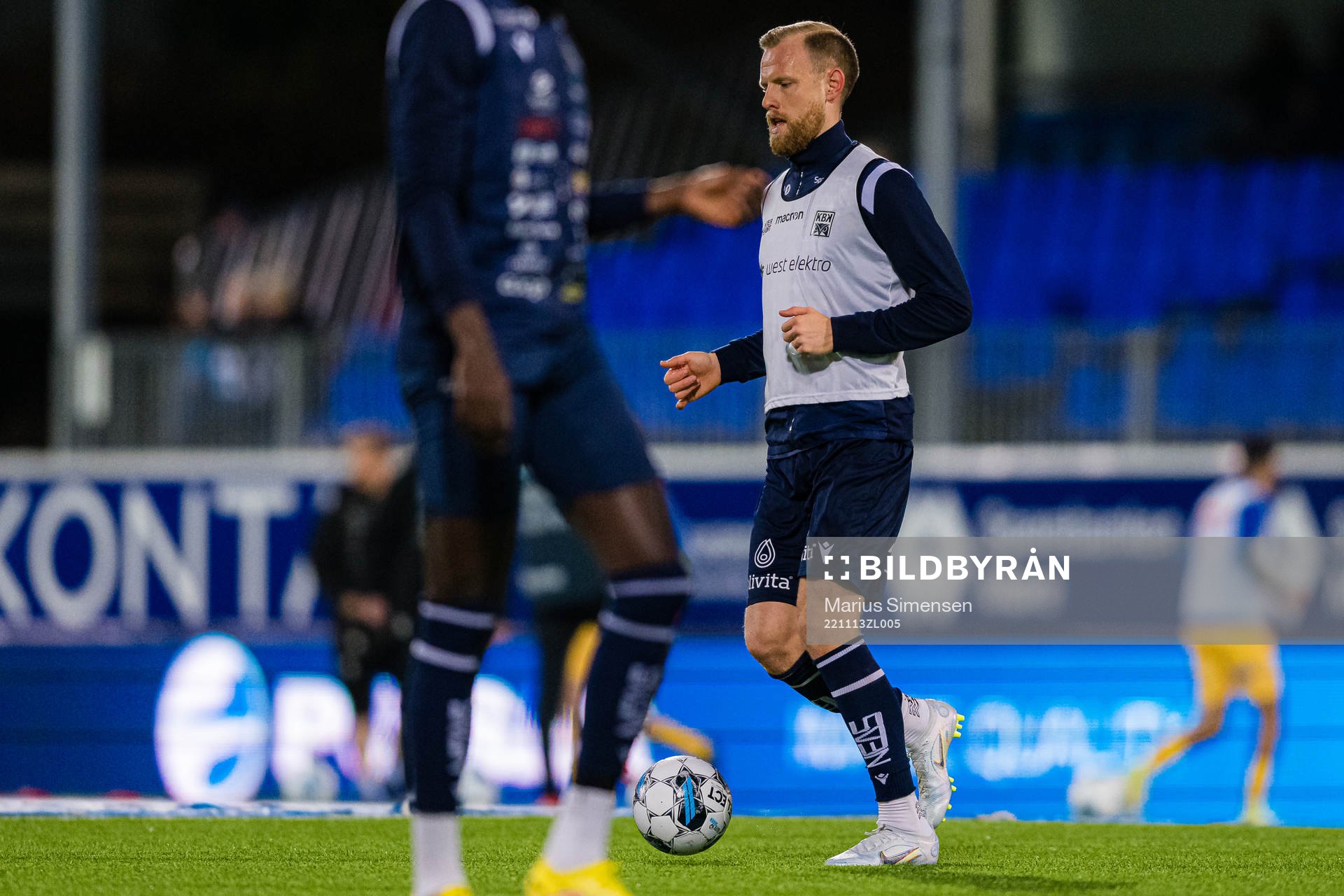 Dan Peter Stensøe Ulvestad of Kristiansund warms up