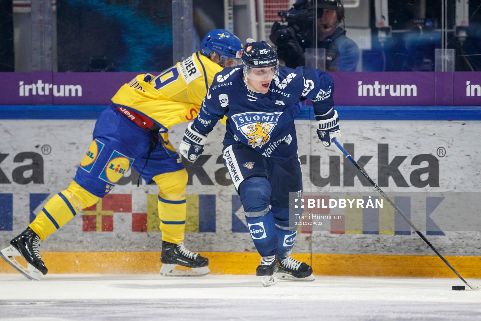 Jere Karjalainen of Finland and Patrik Karlkvist of Sweden