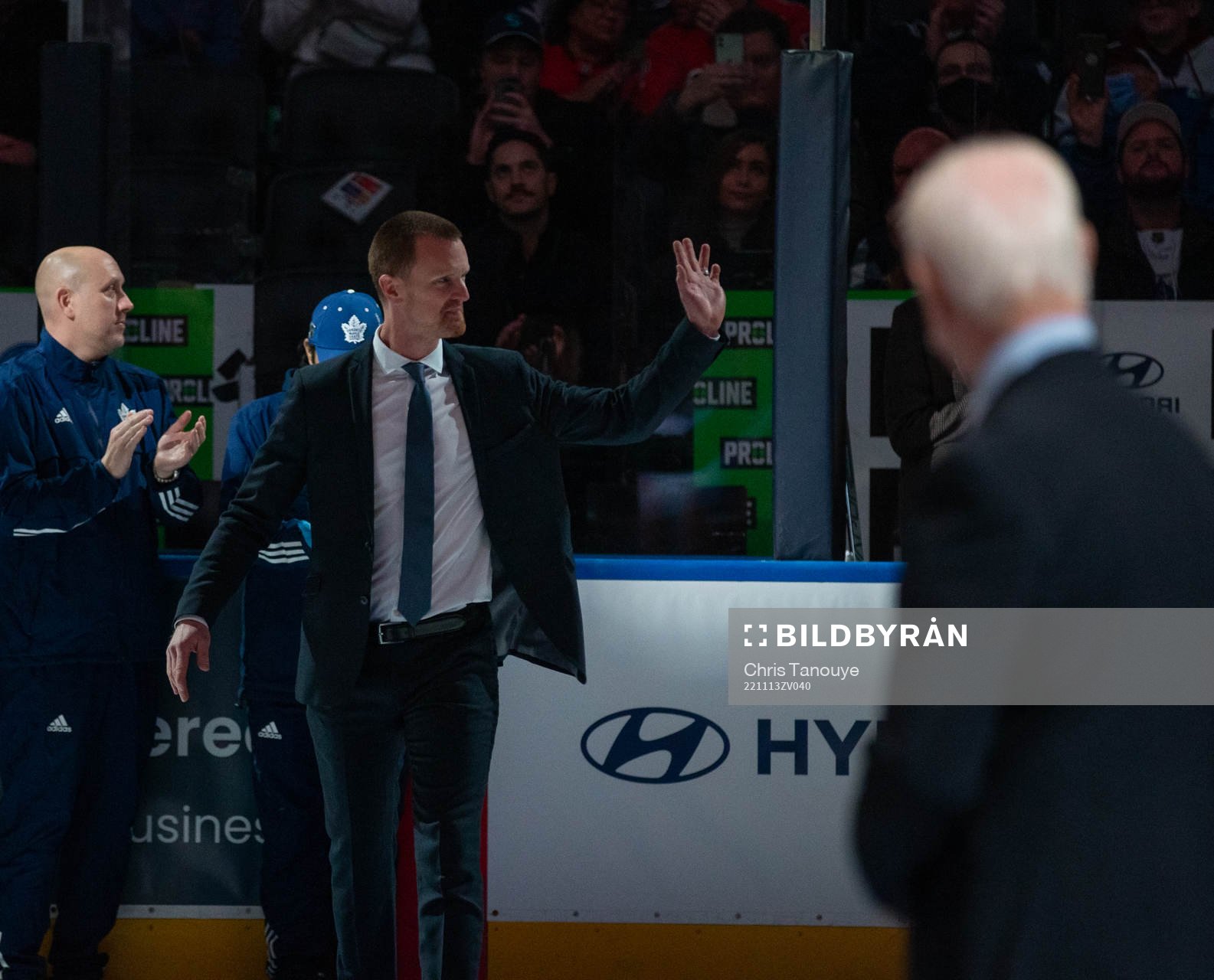 Hockey Hall of Fame Member Henrik Sedin receives his
