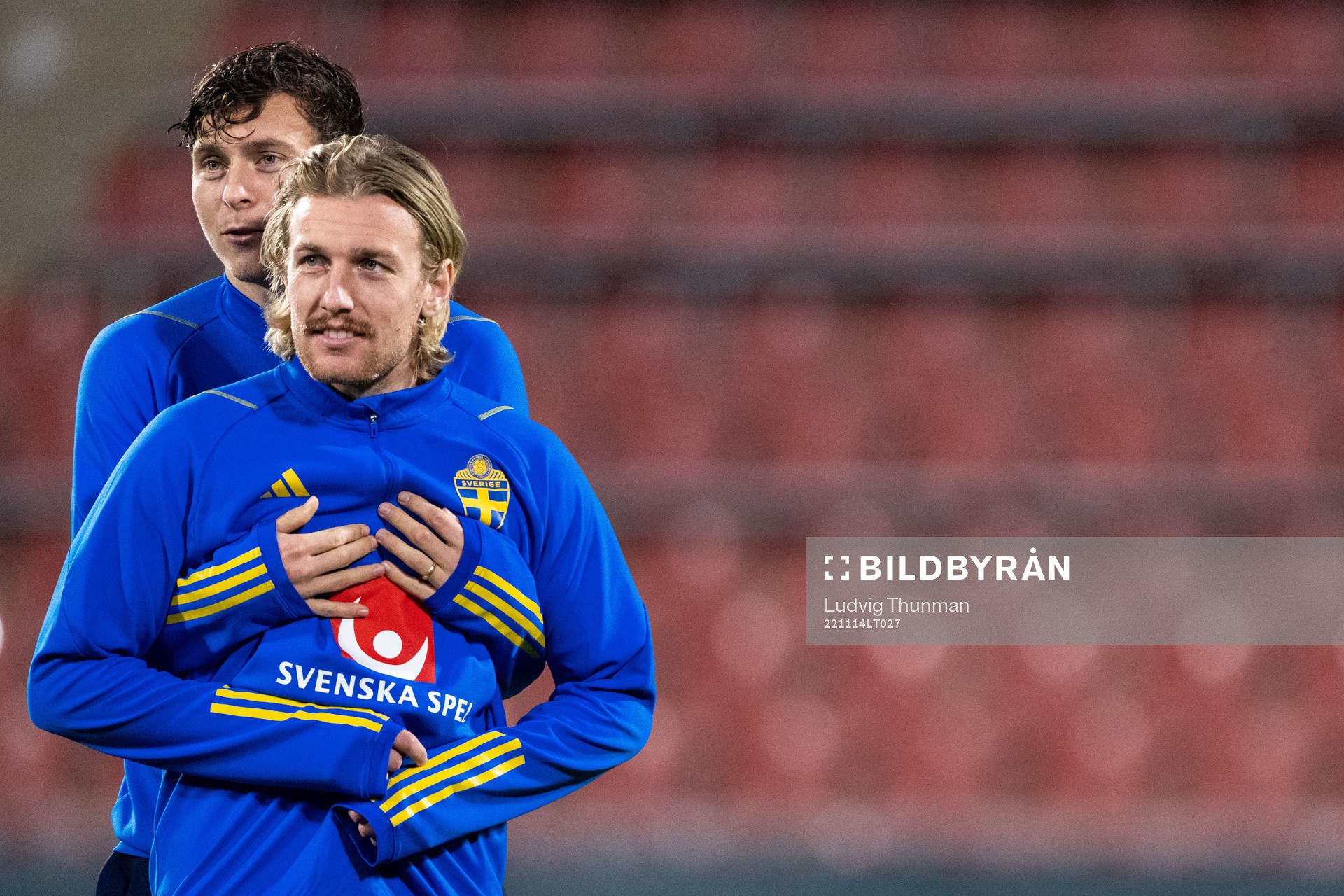 Victor Nilsson Lindelöf and Emil Forsberg of the Swedish