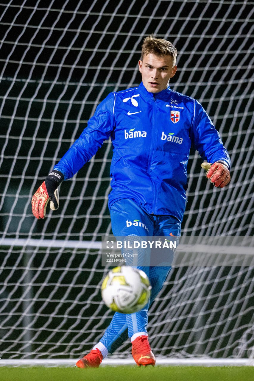 Goalkeeper Mads Hedenstad Christiansen of the Norwegian national football team during a training session on November 14, 2022 in Dublin. 