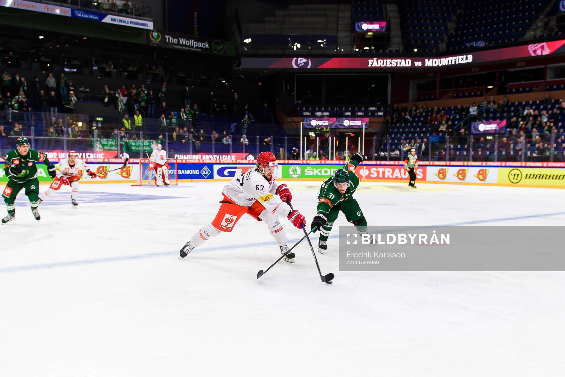 Kelly klima of Mountfield and Carl Jakobsson of Färjestad