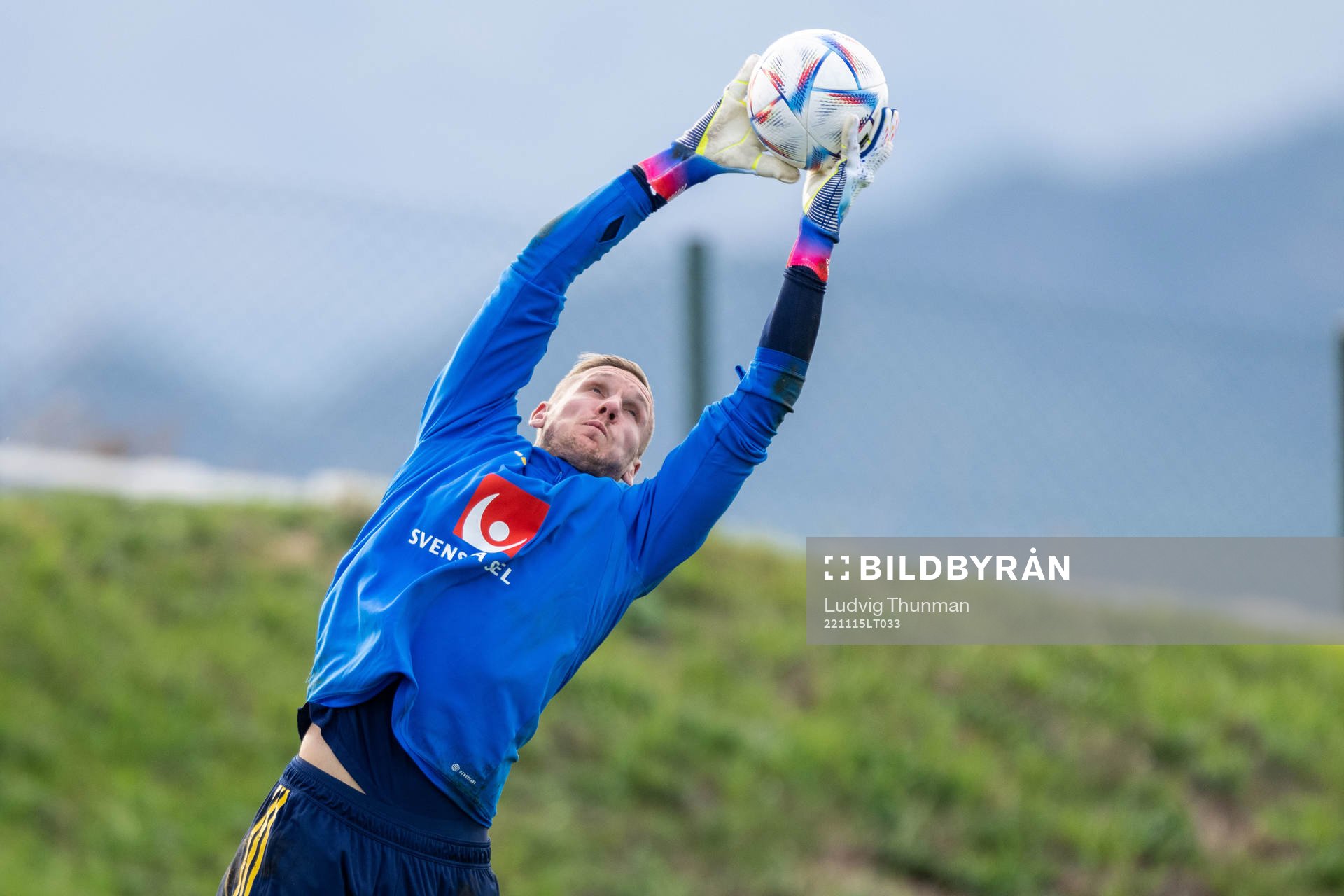 Goalkeeper Robin Olsen of the Swedish national football team during a training session on November 15, 2022 in Girona. 
