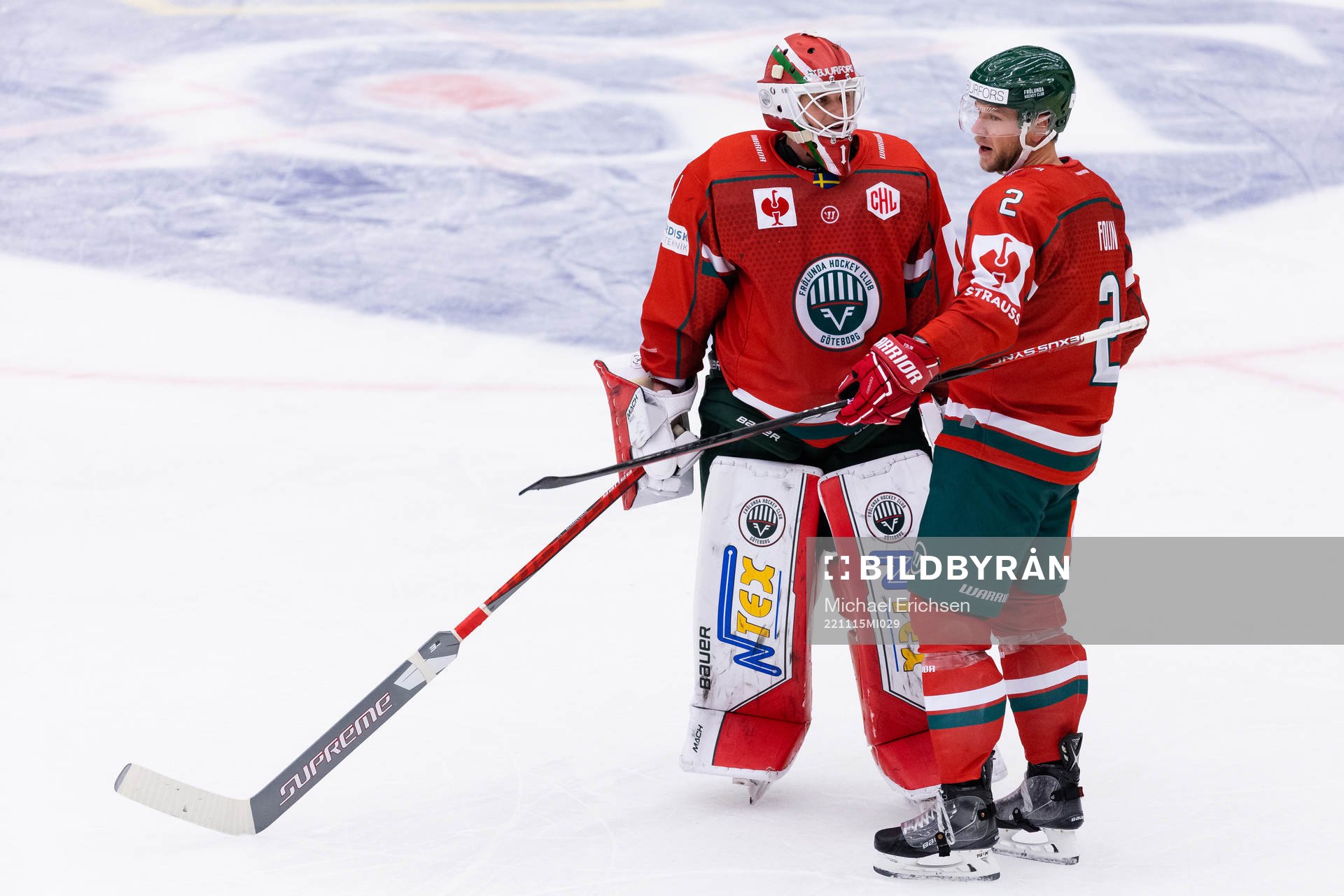 Goalkeeper Lars Johansson and Christian Folin of Frölunda