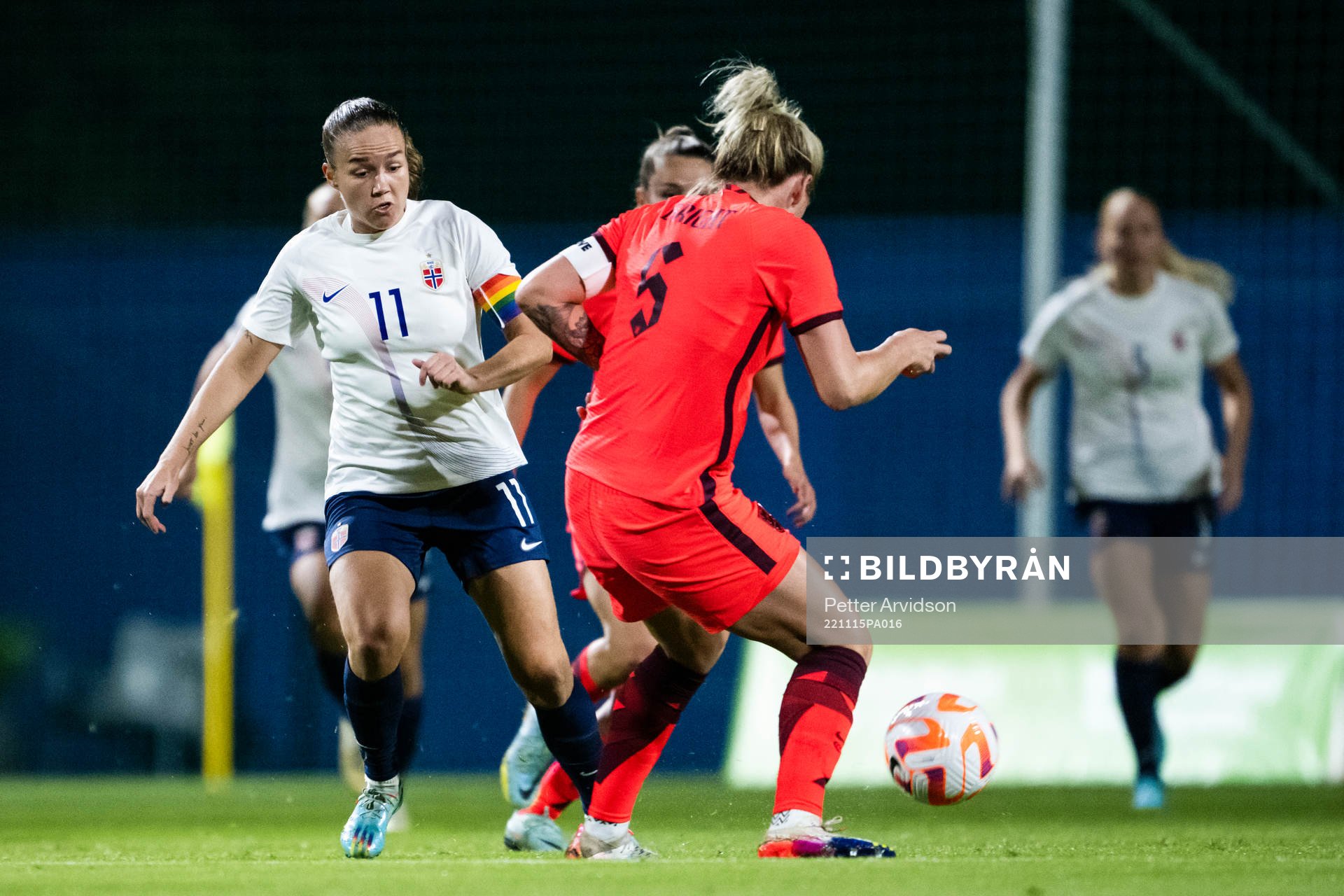 Guro Reiten of Norway and Millie Bright of England