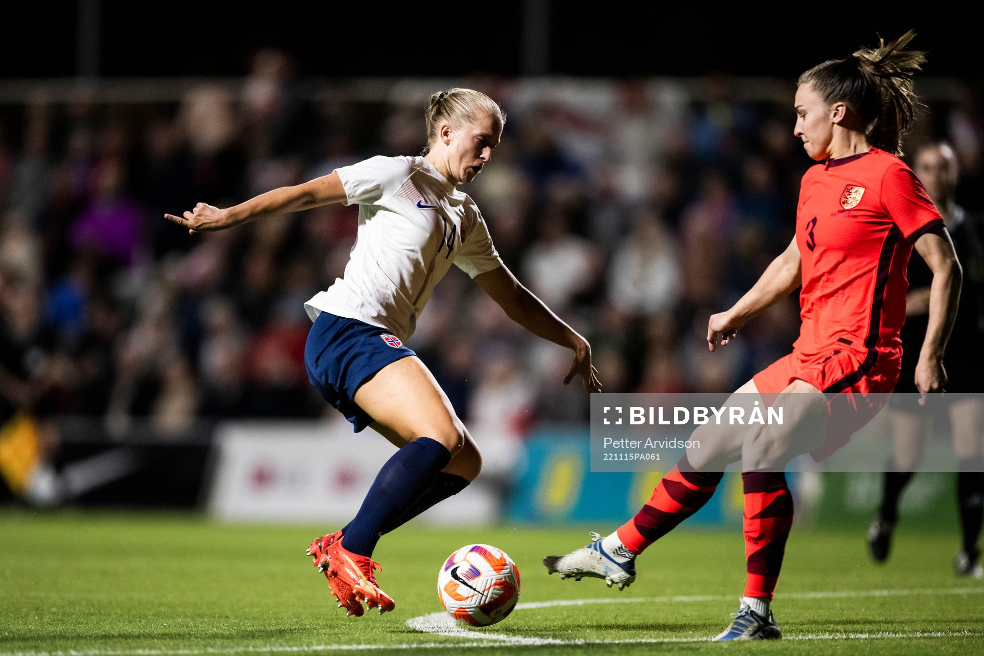 Amalie Eikeland of Norway and Niamh Charles of England