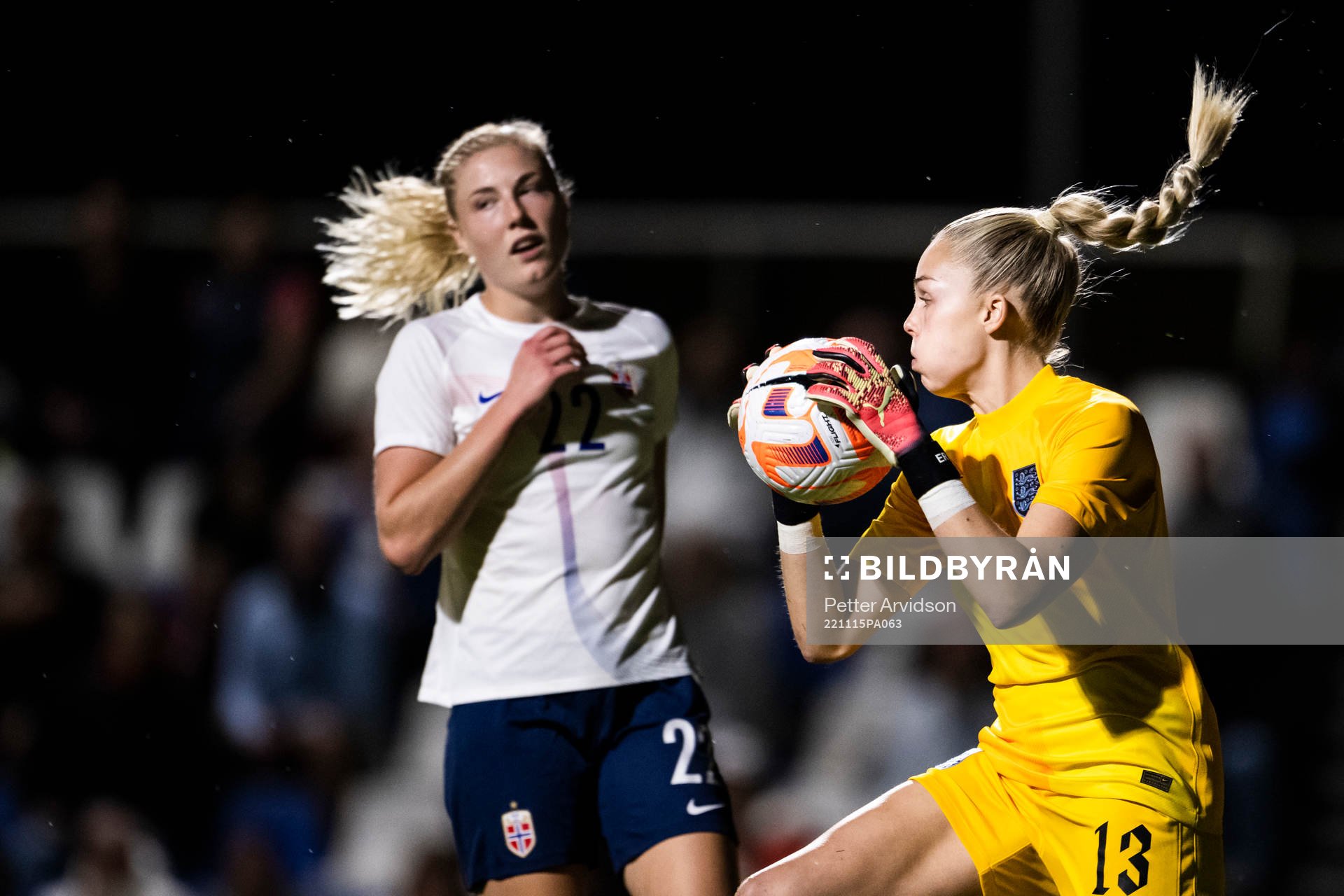 goalkeeper Ellie Roebuck of England and Sophie Roman Haug