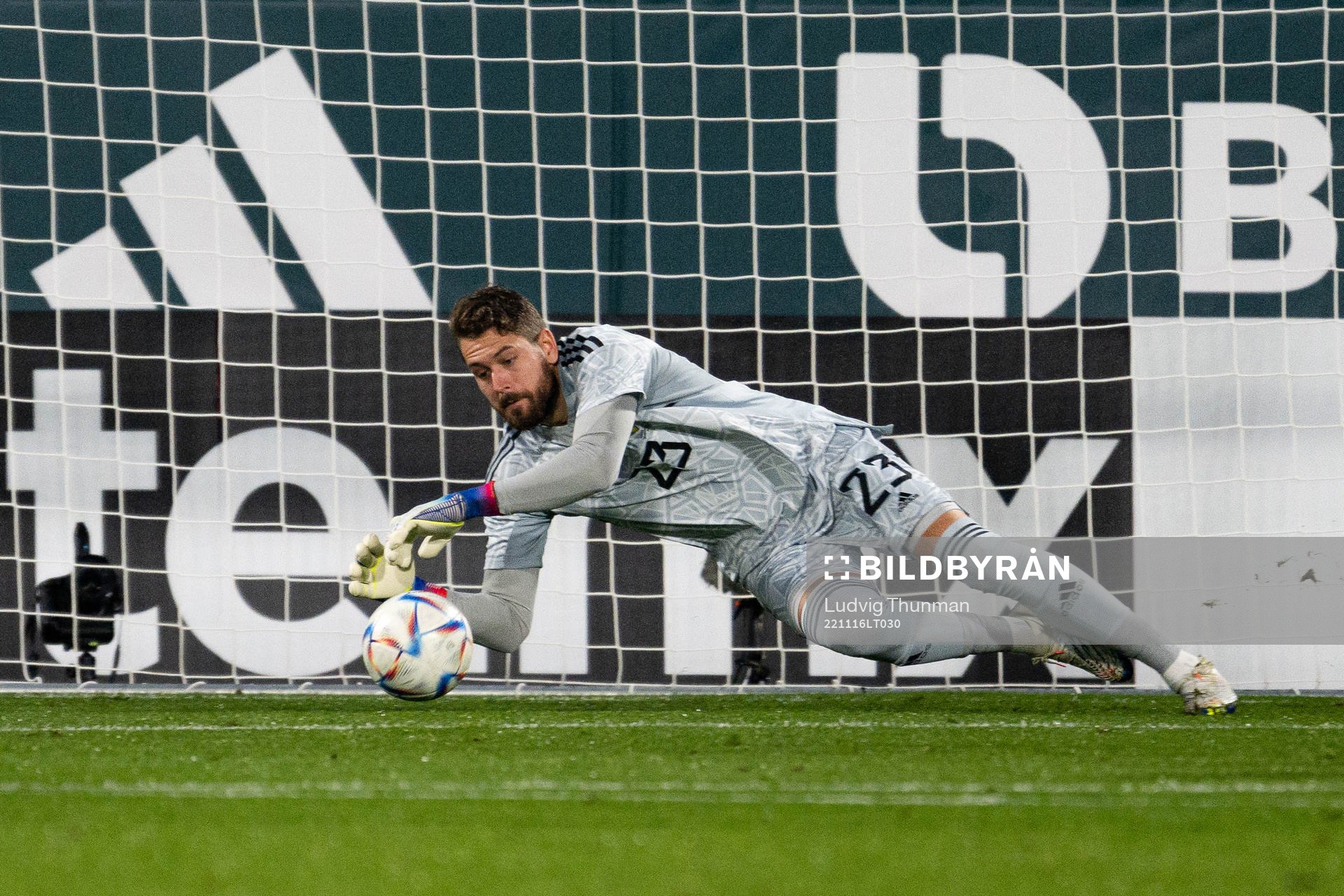Goalkeeper Kristoffer Nordfeldt of Sweden during the international friendly football match between Mexico and Sweden on November 16, 2022 in Girona.