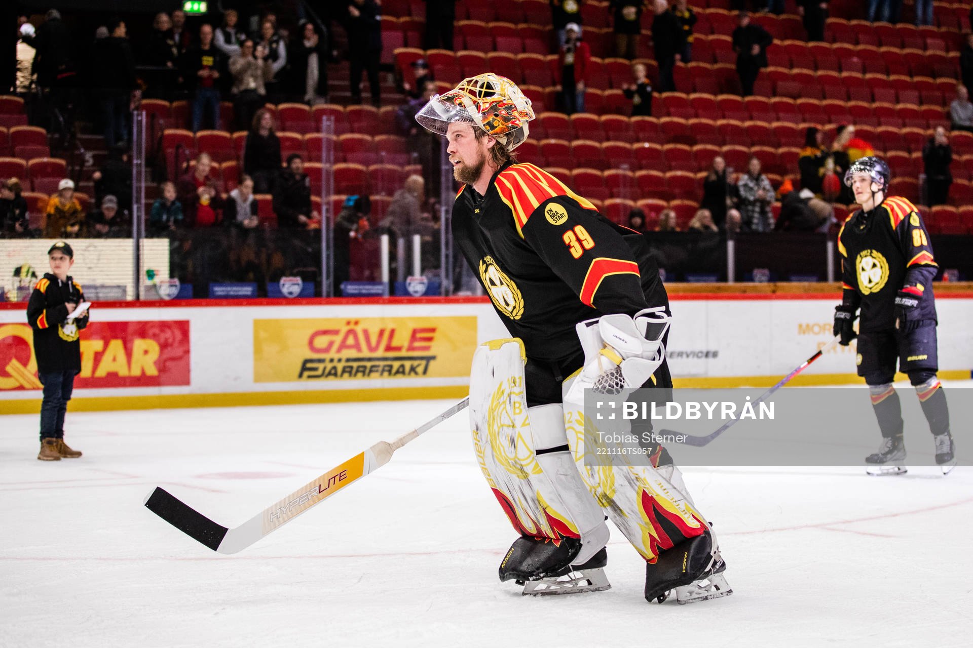 Brynäs målvakt Anders Lindbäck jublar
