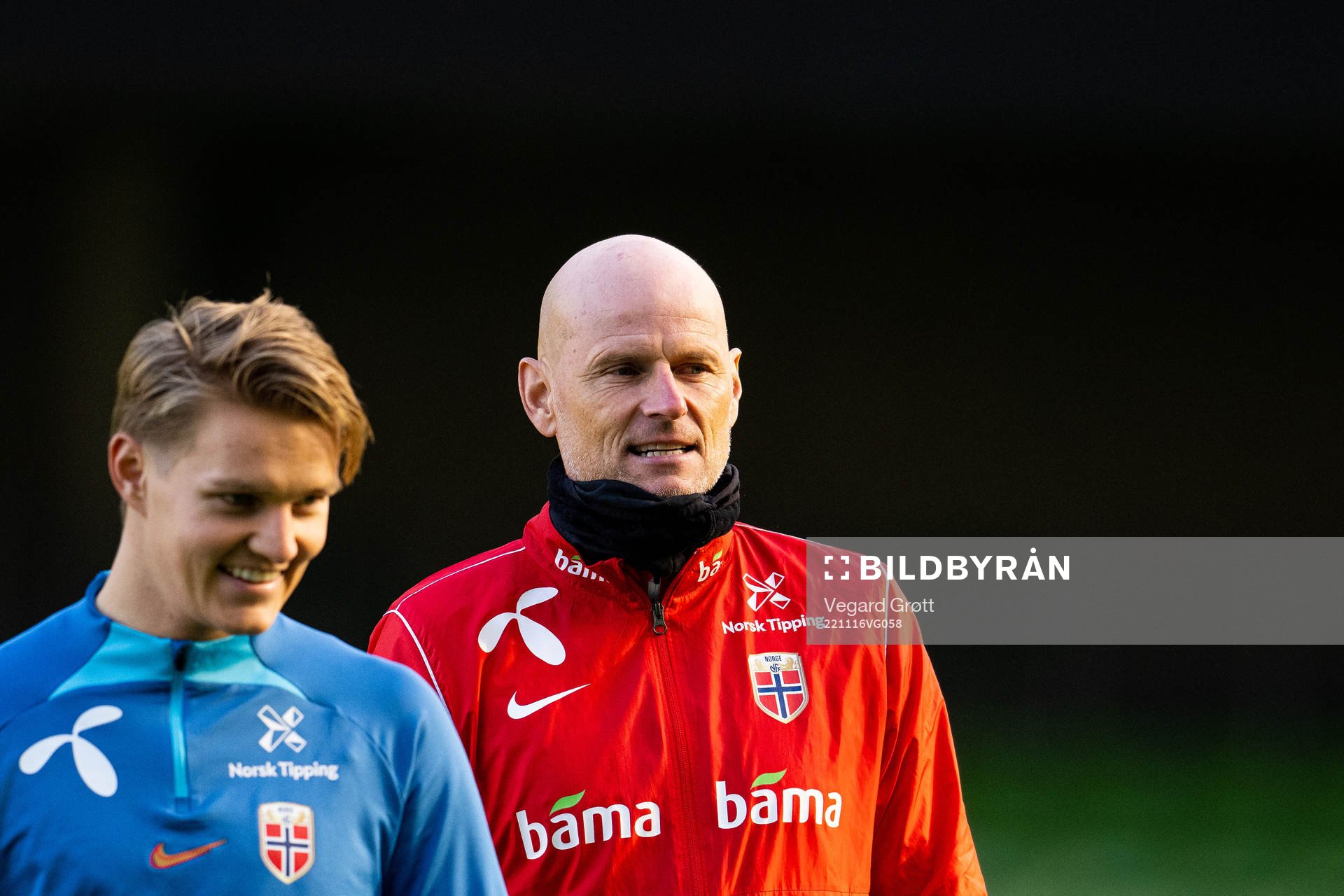 Martin Ødegaard and Ståle Solbakken, head coach of the