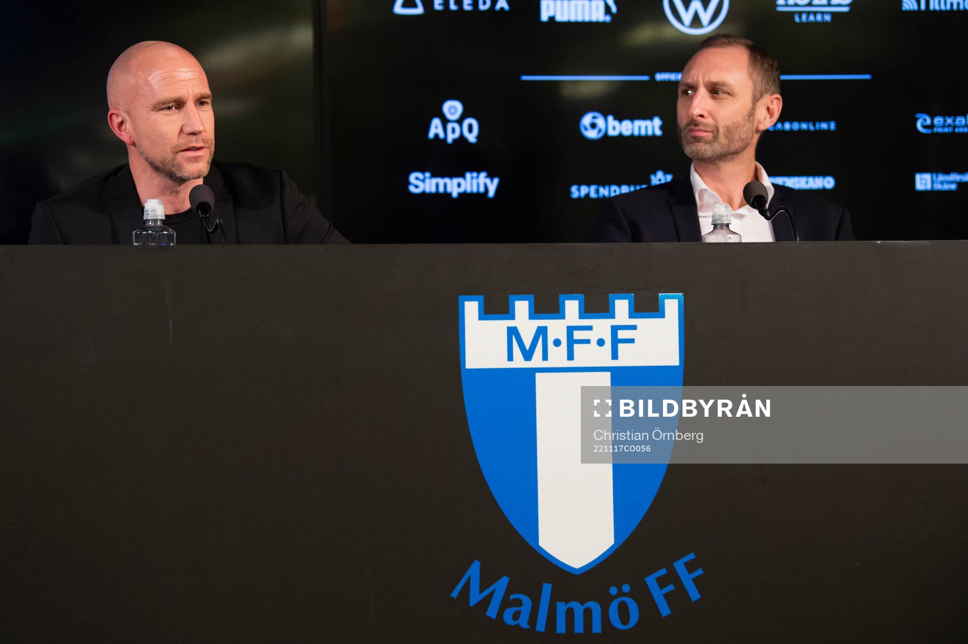Sportchef Andreas Georgson presenterar Henrik Rydström som