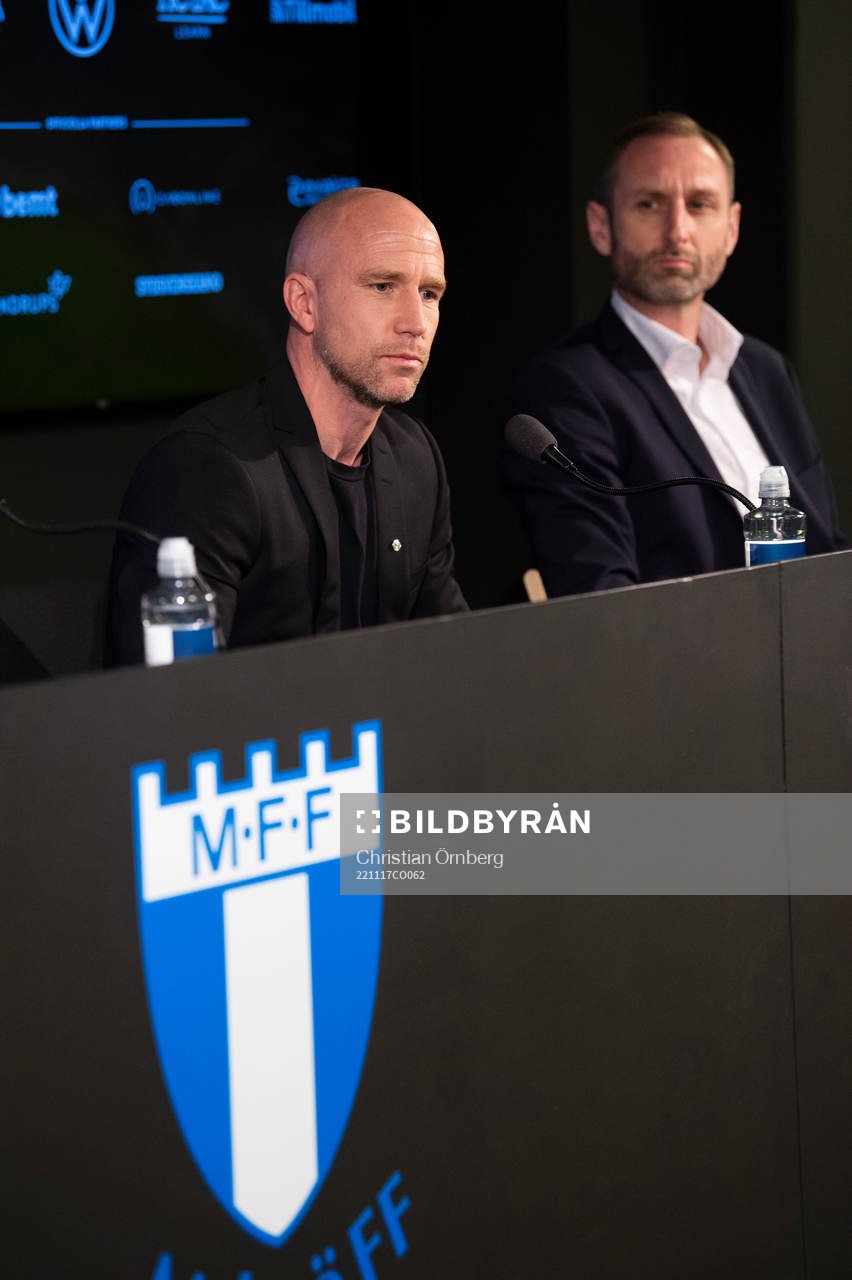 Sportchef Andreas Georgson presenterar Henrik Rydström som
