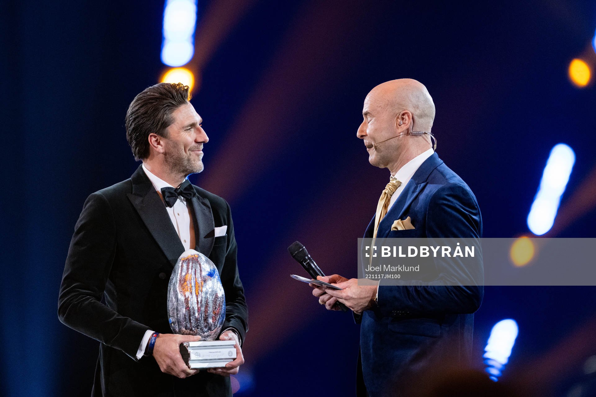 Programledare Mark Levengood och Henrik Lundqvist som