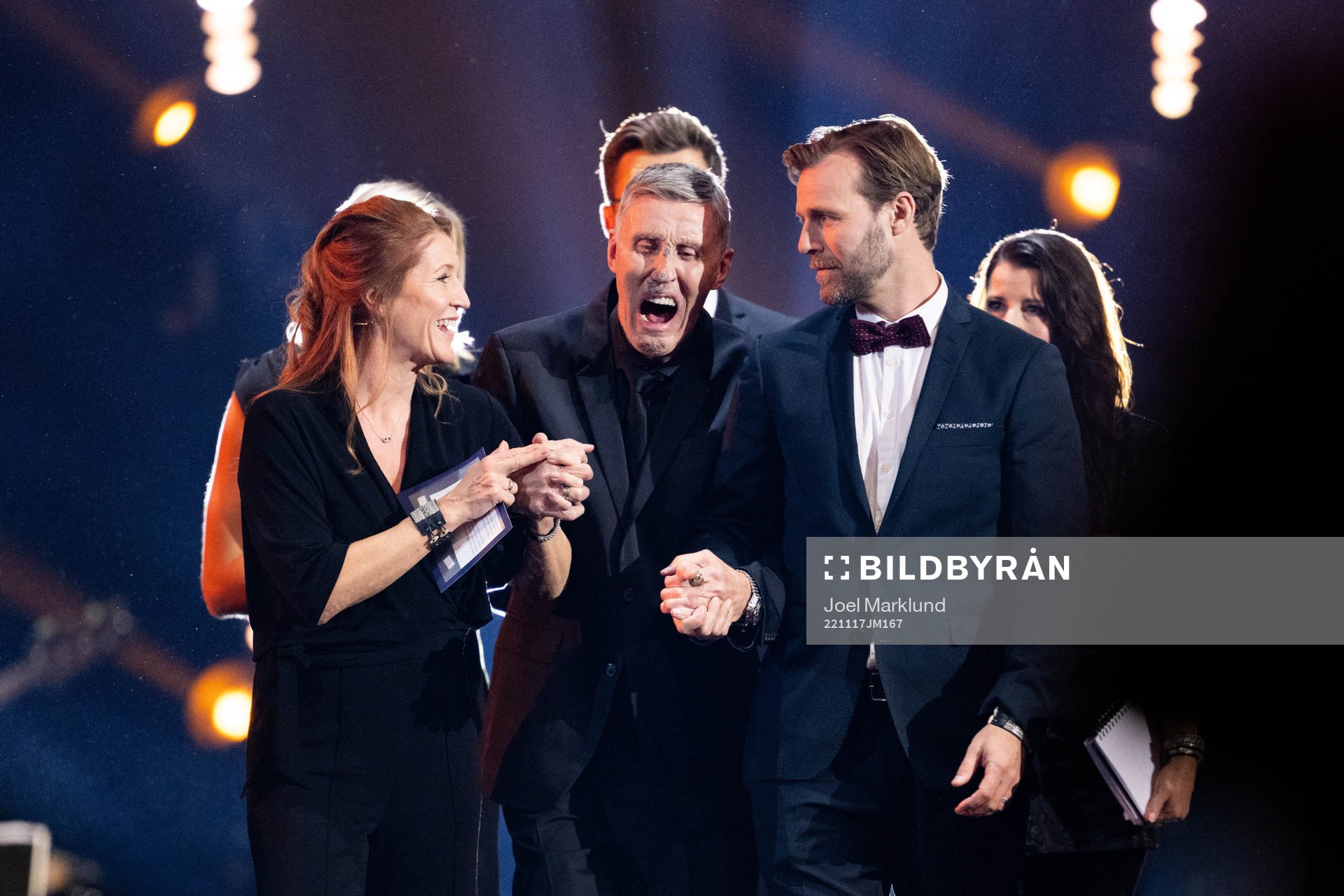 Börje Salming anländer med hustrun Pia och sonen Anders