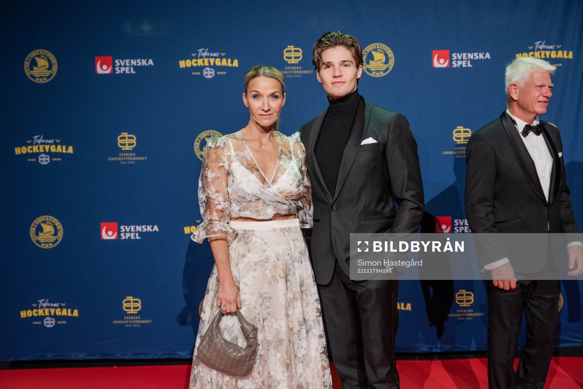 Kristin Kaspersen med Filip Kaspersen Lamprecht på röda