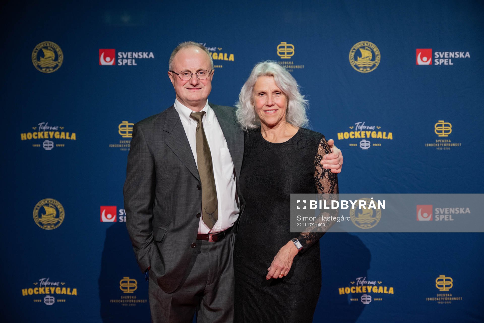 Anders Eldebrink med sällskap på röda mattan