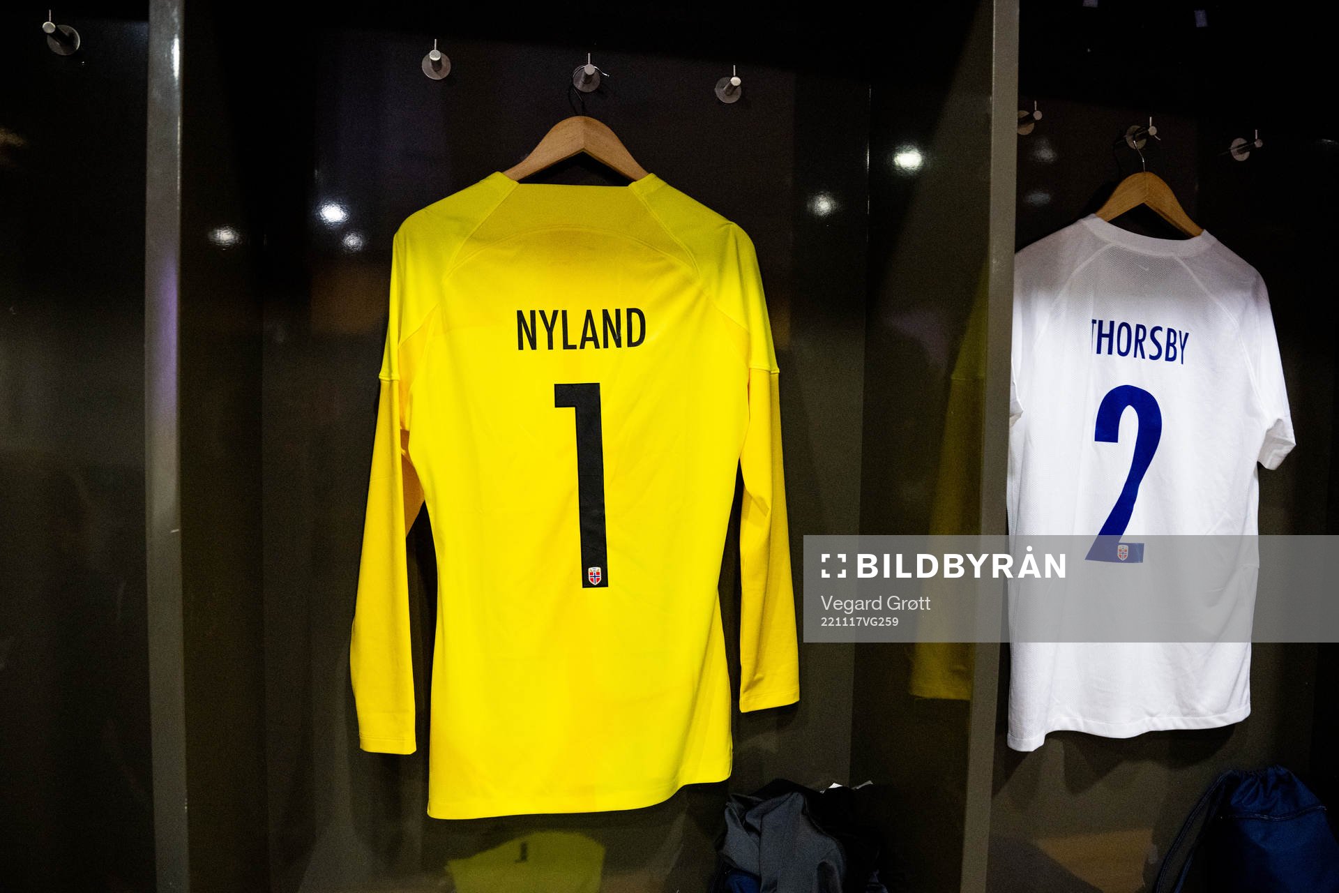 The kits of goalkeeper Ørjan Håskjold Nyland and Morten