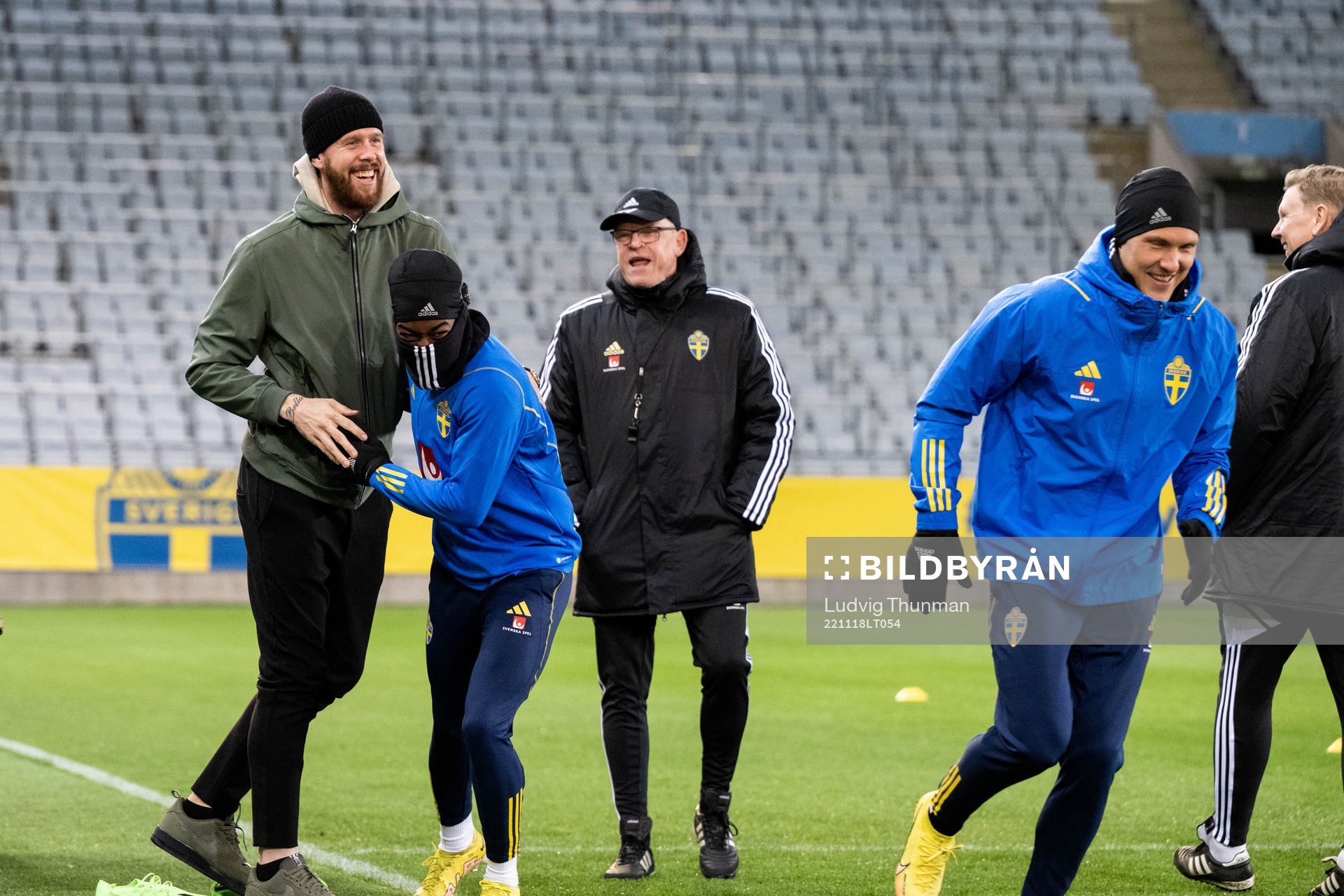 Pontus Jansson and Anthony Elanga of the Swedish national