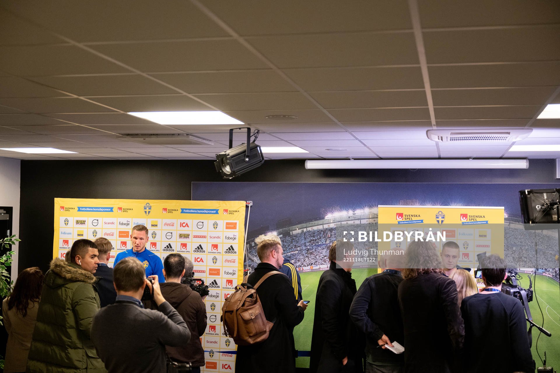 Goalkeeper Robin Olsen and Mattias Svanberg