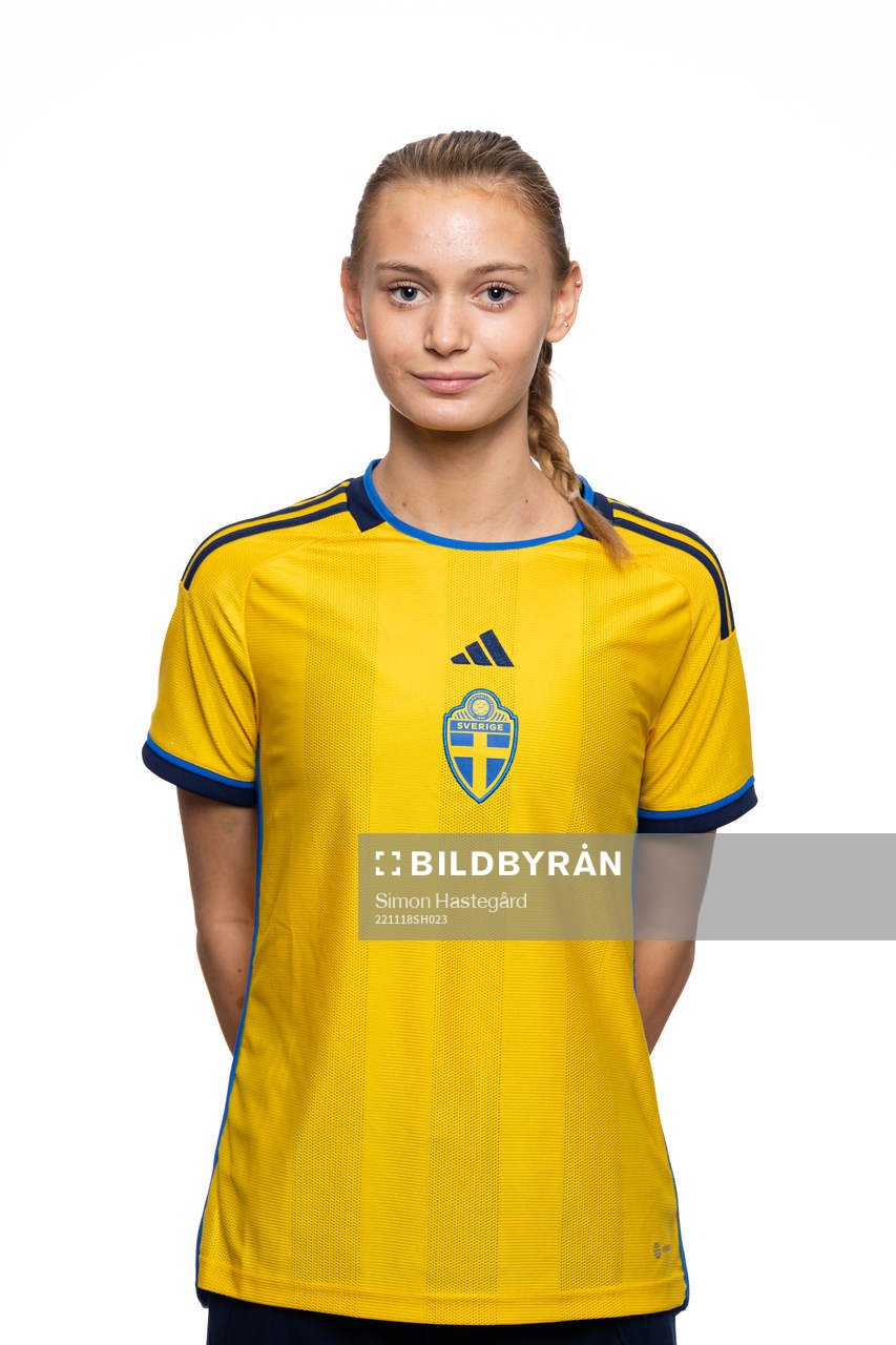 Hanna Byhlin corner