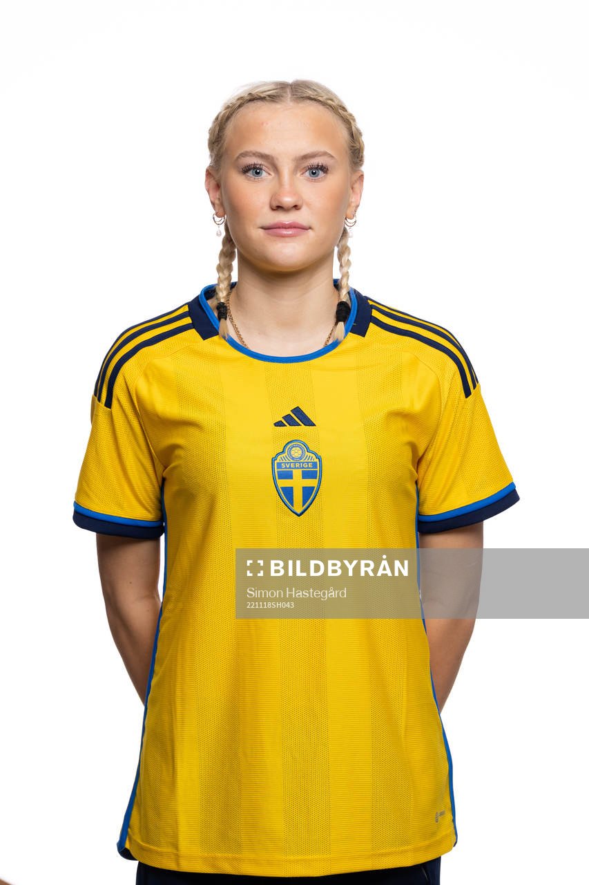 Holly Persson