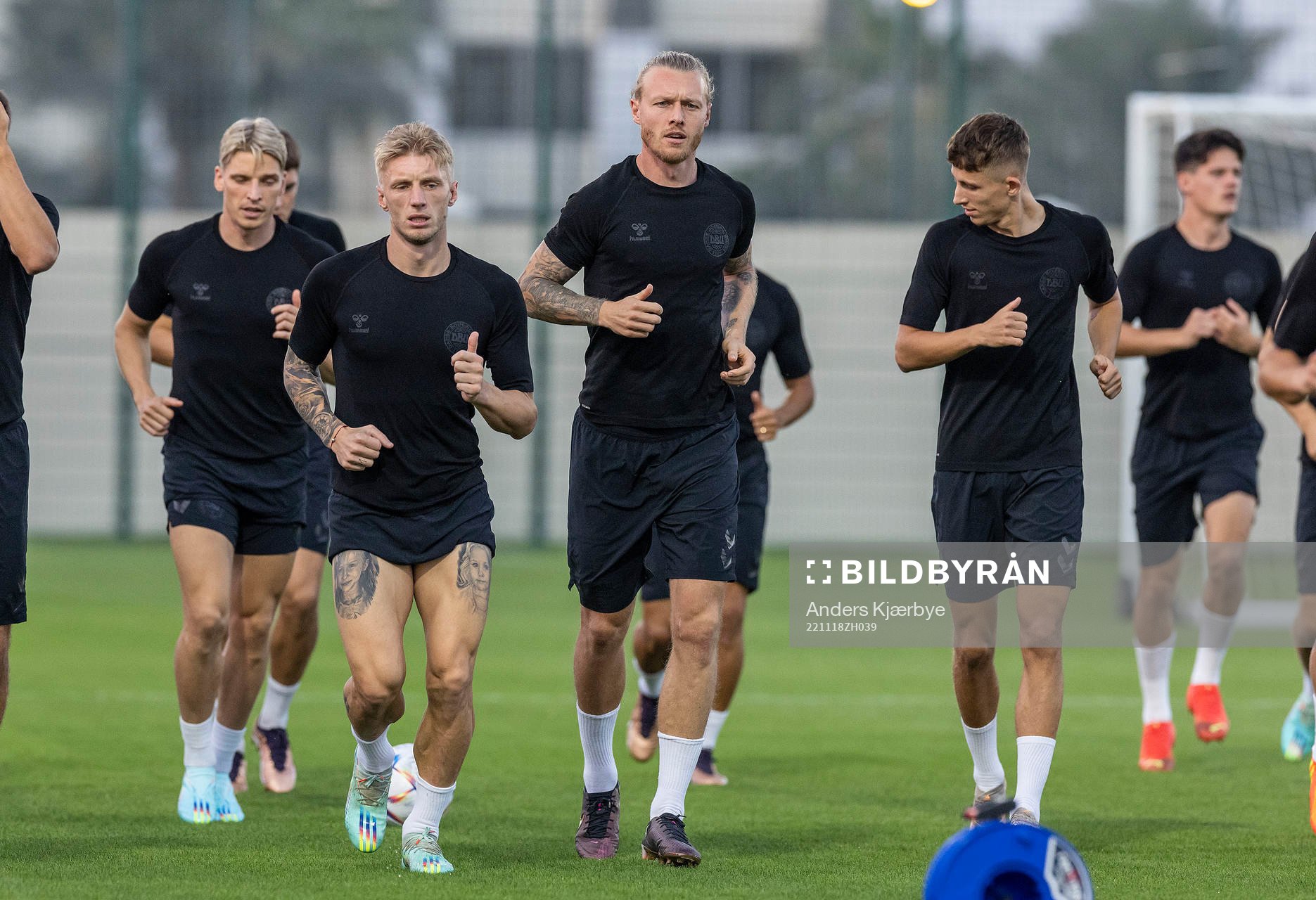 [DK=20221118: Herrelandsholdet træner i Doha, Qatar -