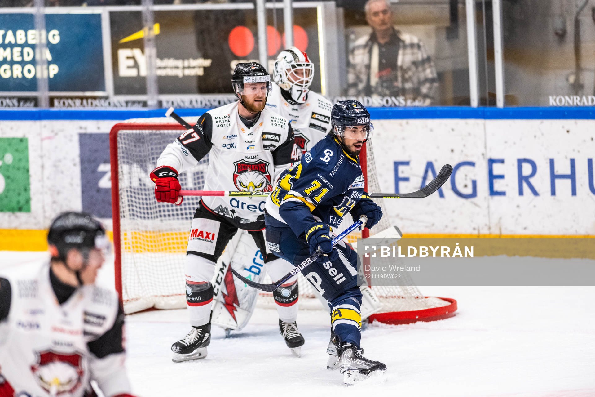Malmö Redhawks Joakim Ryan och HV71s Tyler Vesel