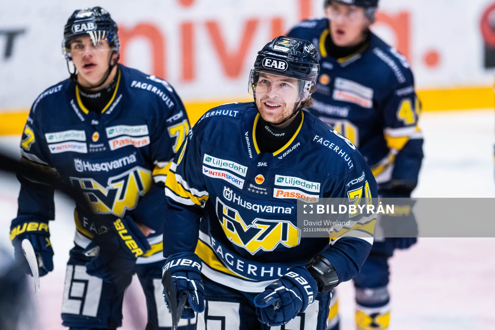 HV71s Marcus Davidsson jublar