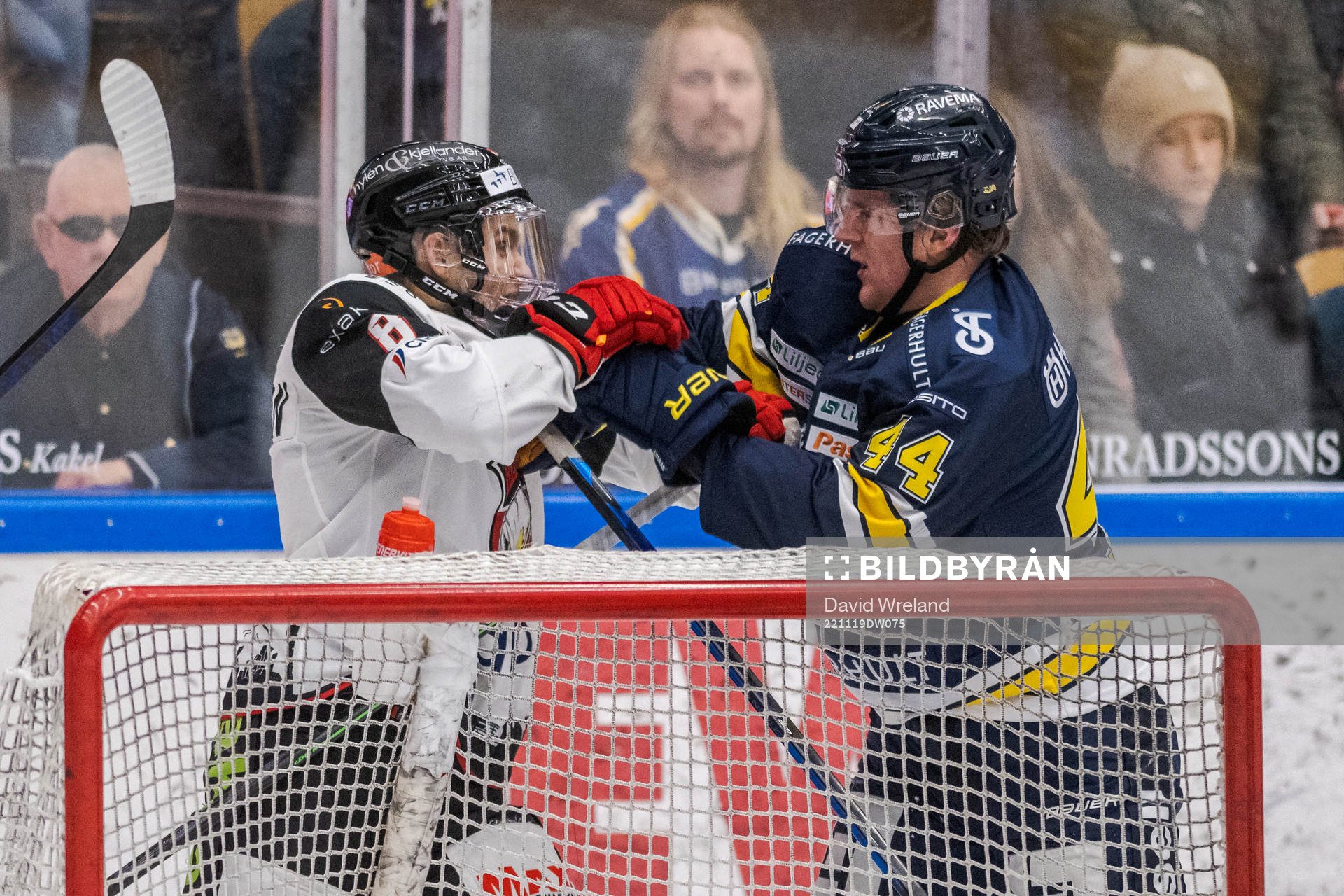 Malmö Redhawks Johan Olofsson och HV71s Emil Andrae