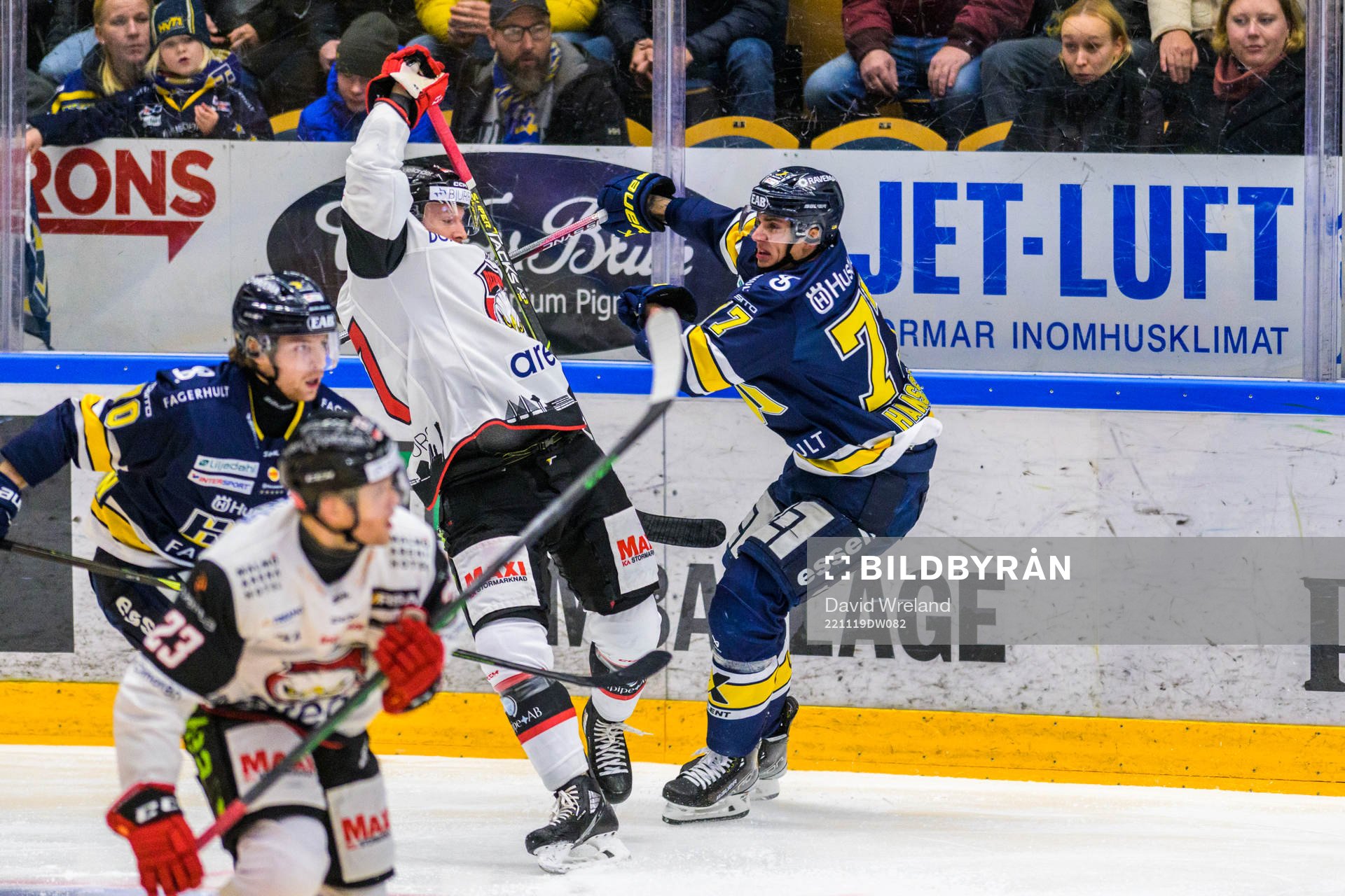 Malmö Redhawks Joakim Ryan och HV71s Herman Hansson