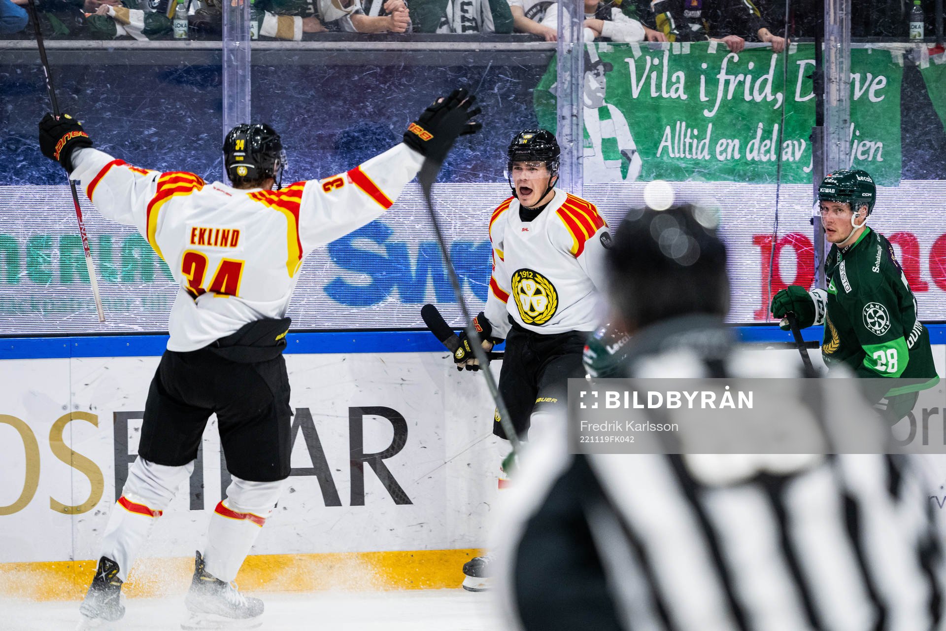 Brynäs Alexander Ljungkrantz jublar