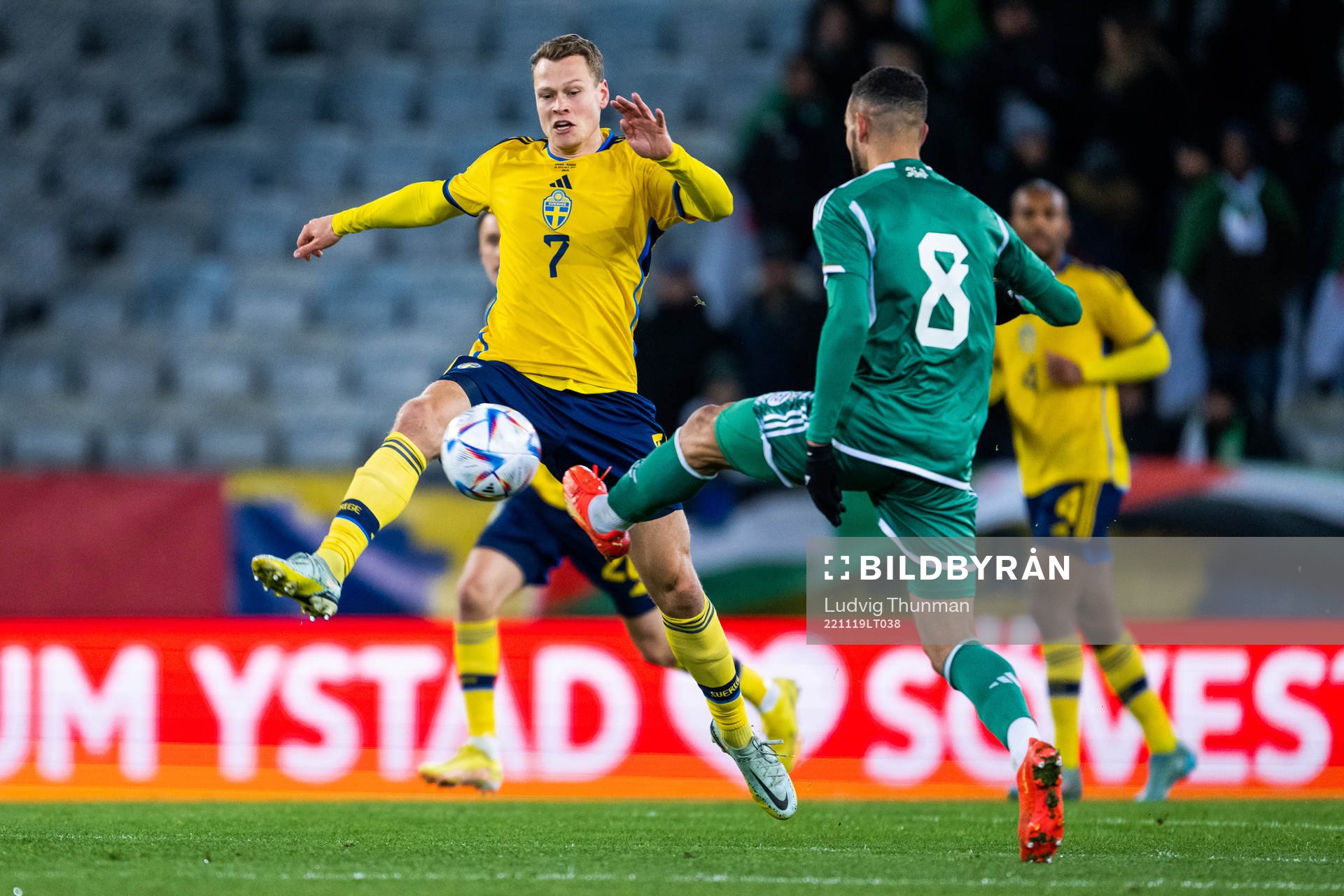 Viktor Claesson of Sweden and Nabil Bentaleb of Algeria