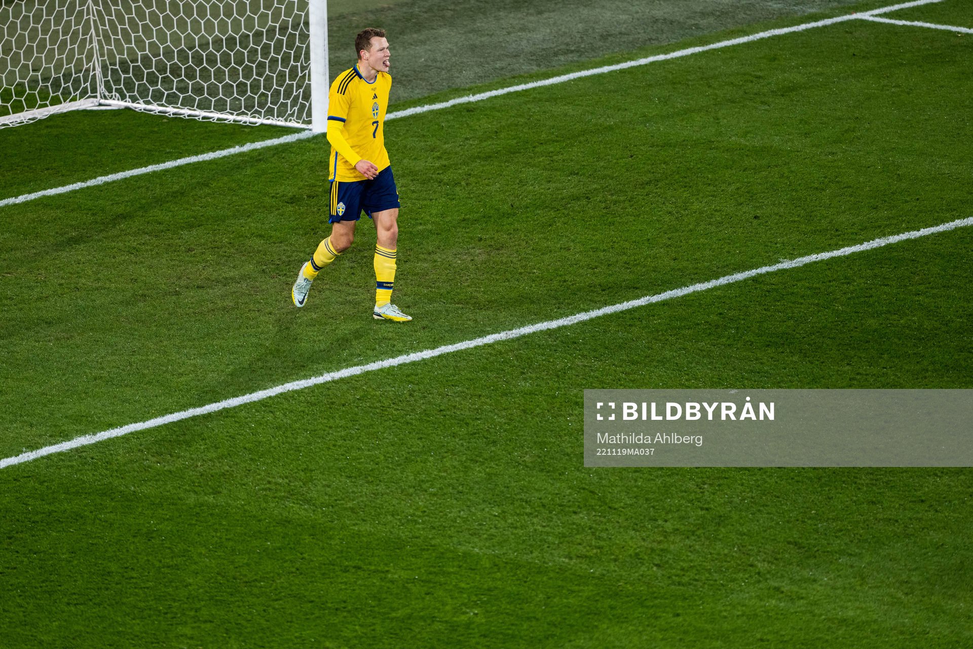 Viktor Claesson of Sweden looks dejected