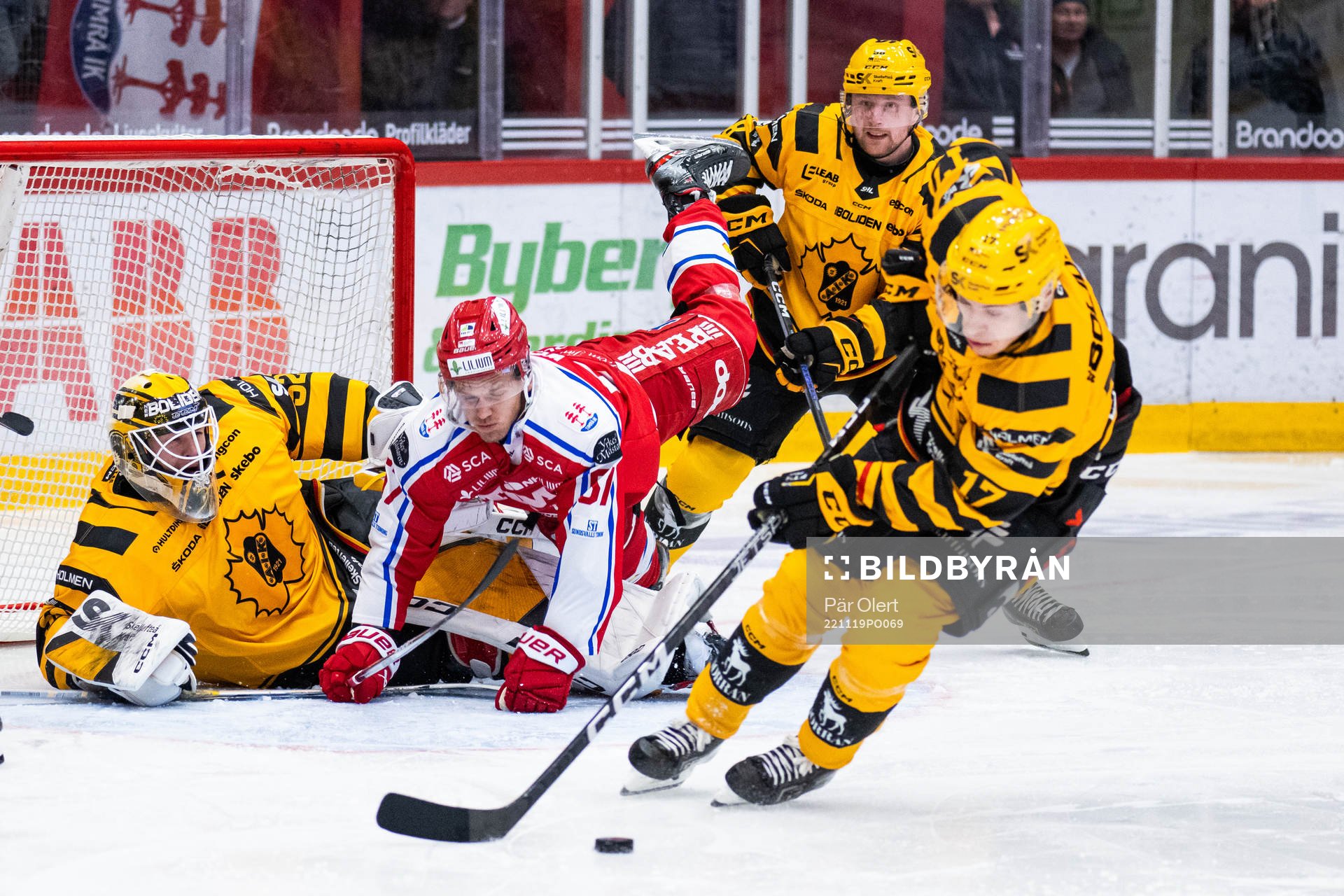 Skellefteås målvakt Linus Söderström och Timrås Anton